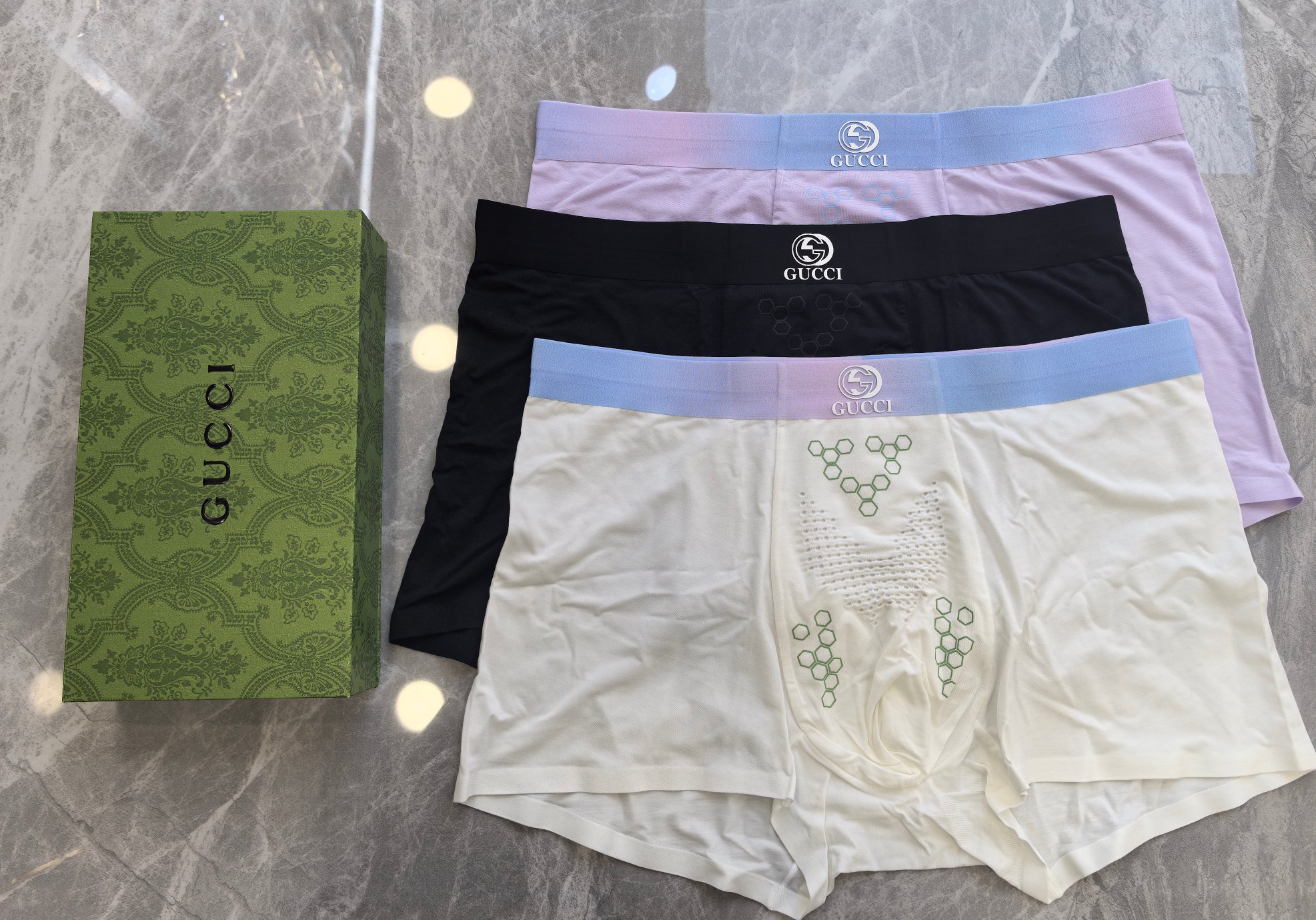  新品！GUCCI（古琦）原单品质，时尚潮男新品 锦纶冰丝无缝切割工艺 科学配 80支蓝鲸莫代尔，丝滑 
