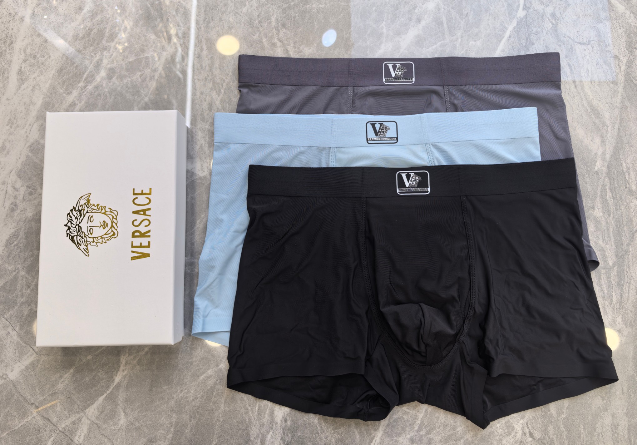  VERSACE（范思哲）原单品质！精品盒装男士内裤！外贸国外订单，高品质，锦纶冰丝无痕切割工艺 科学配