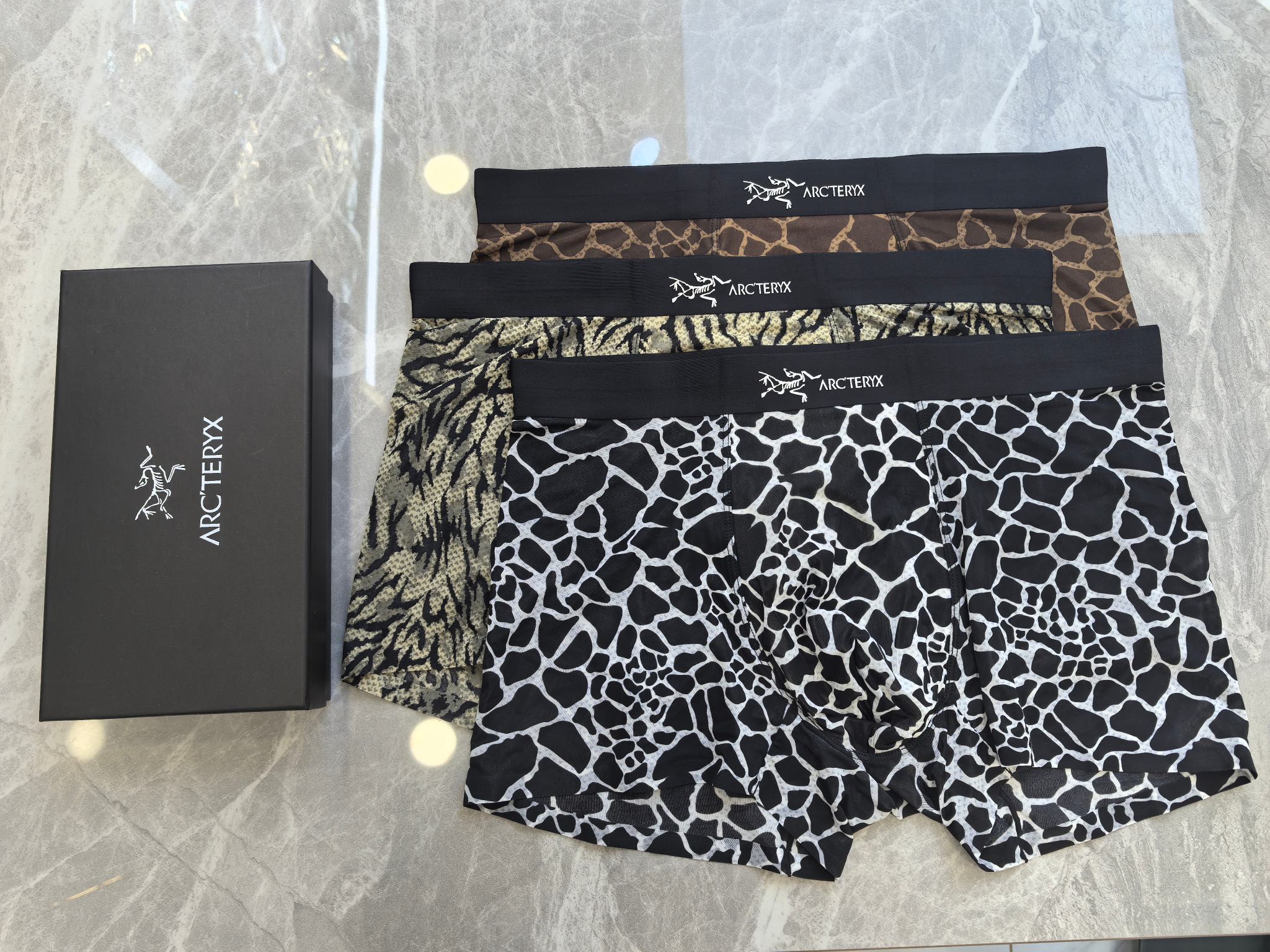  ARC'TERYX/始祖鸟 精品盒装男士内裤！外贸国外订单，高品质，锦纶冰丝无痕切割工艺 科学配 82