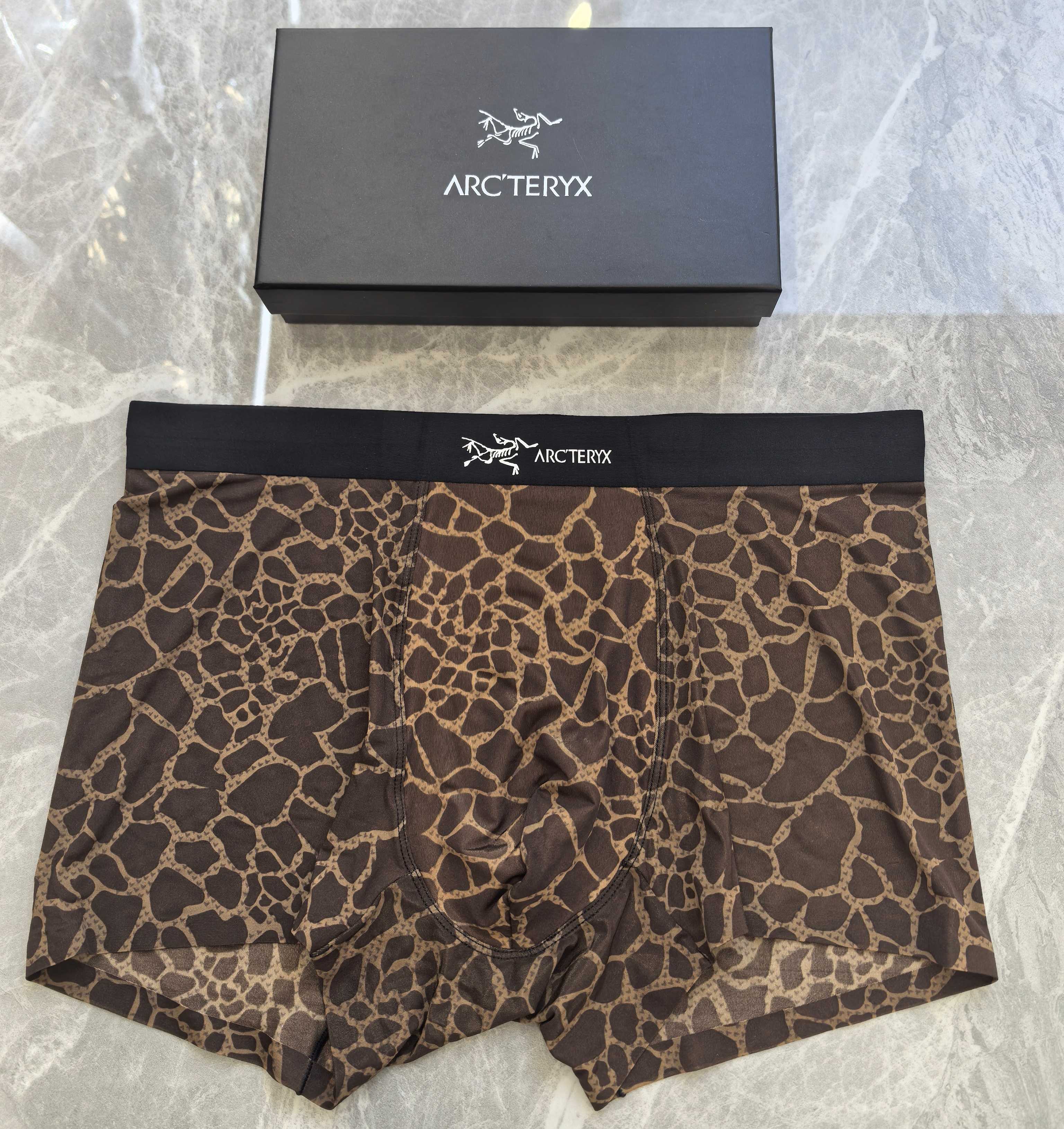  ARC'TERYX/始祖鸟 精品盒装男士内裤！外贸国外订单，高品质，锦纶冰丝无痕切割工艺 科学配 82