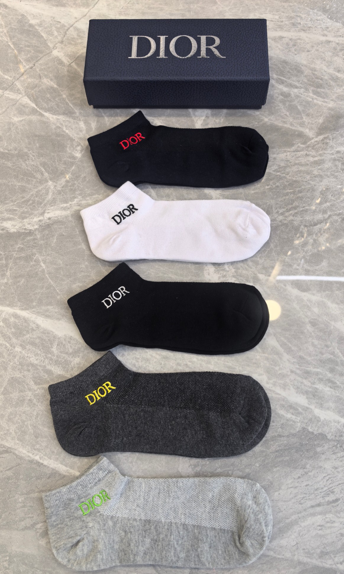 🔥🔥🔥网面 Dior（迪奥）专柜同步款式[得意]机智]纯棉质量、上脚🦶舒适[好的]吸汗透气性强[强][强
