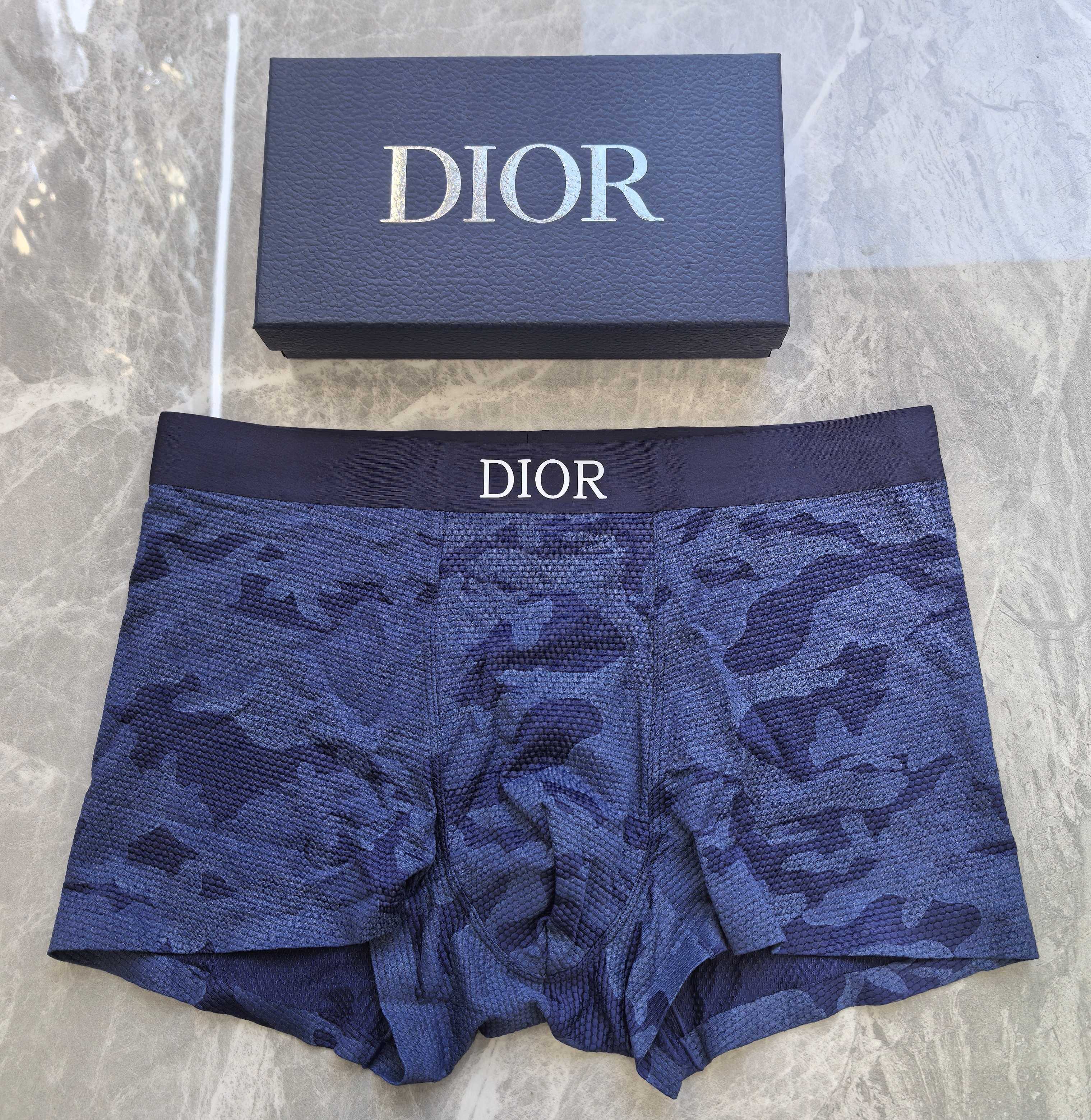  DIOR（迪奥）原单品质！精品盒装男士内裤！外贸国外订单，高品质，锦纶冰丝无痕切割工艺 科学配 82.