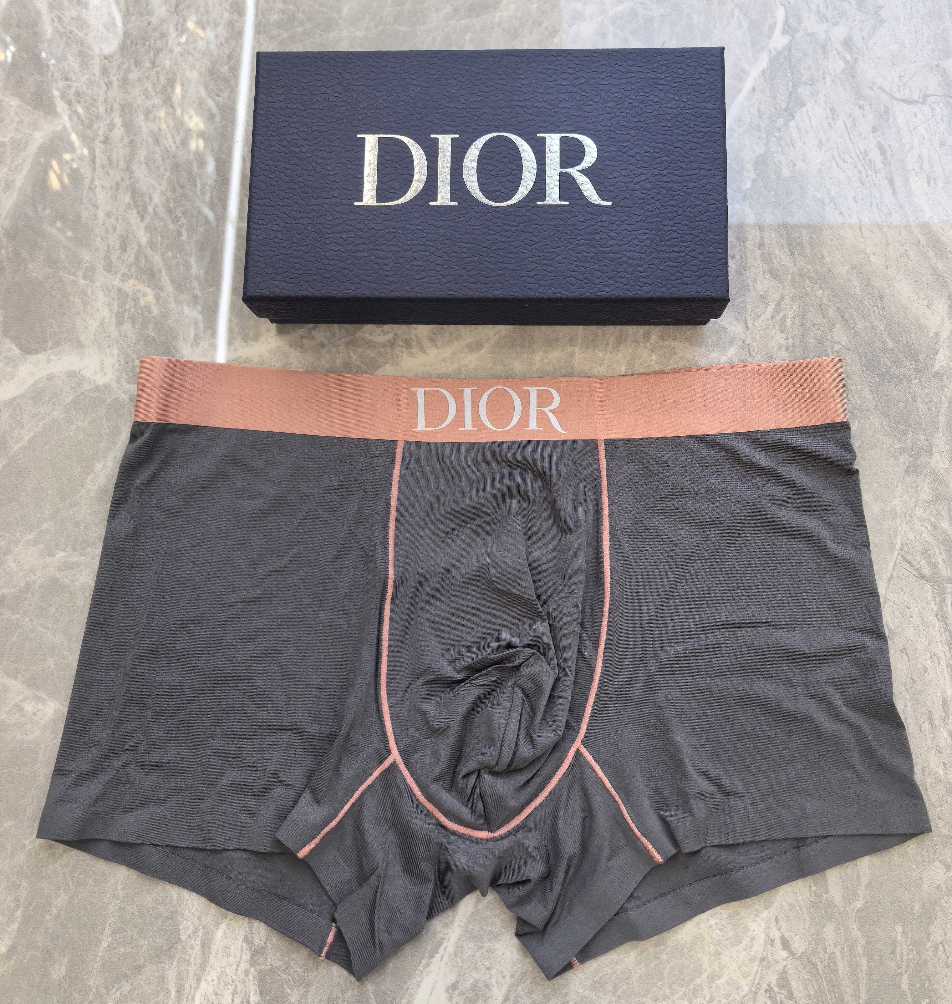  DIOR（迪奥）原单品质！精品盒装男士内裤！外贸国外订单，高品质，锦纶冰丝无痕切割工艺 科学配 82.