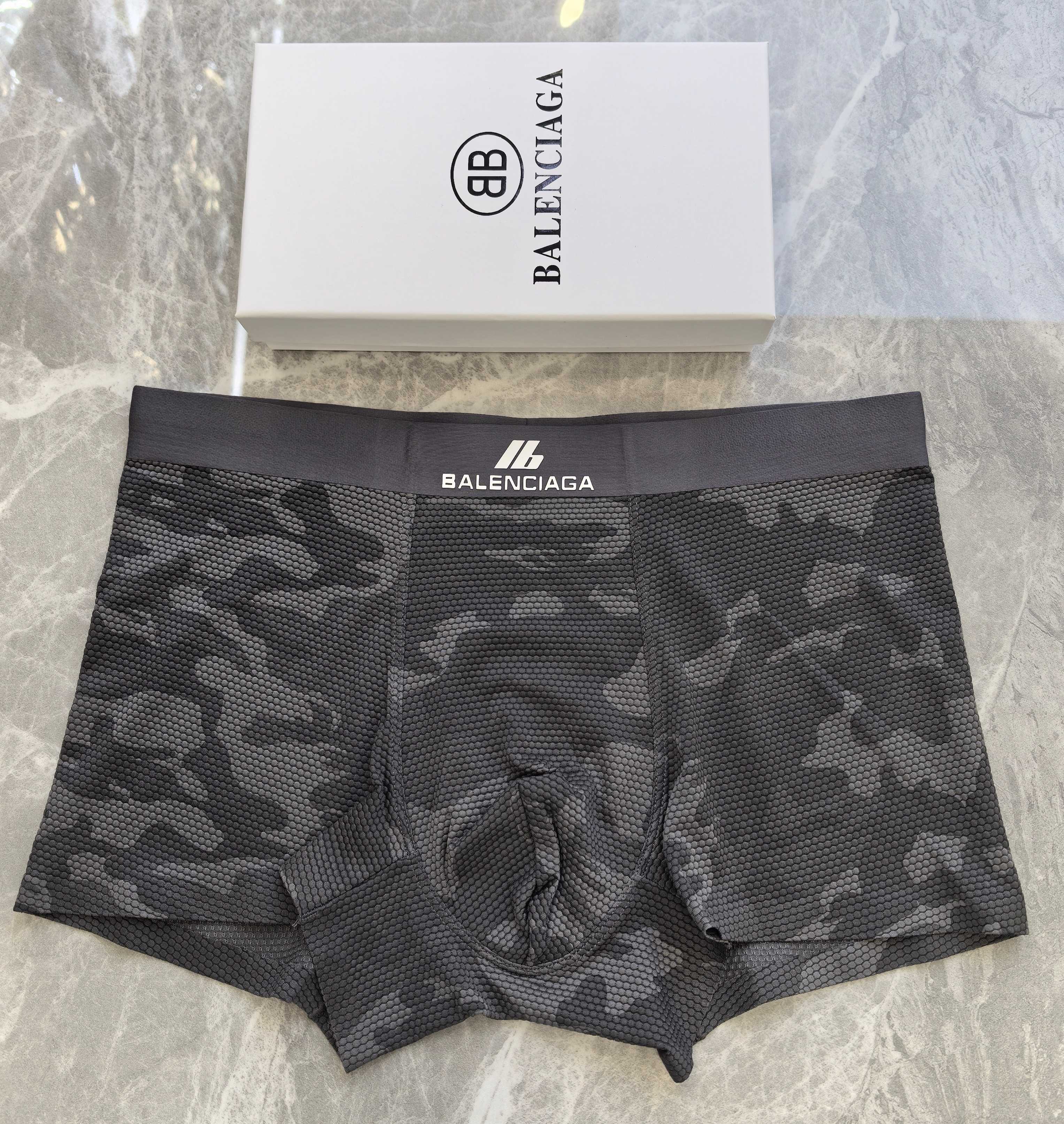  BALENCIAGA（巴黎世家）原单品质！精品盒装男士内裤！外贸国外订单，高品质，锦纶冰丝无痕切割工艺