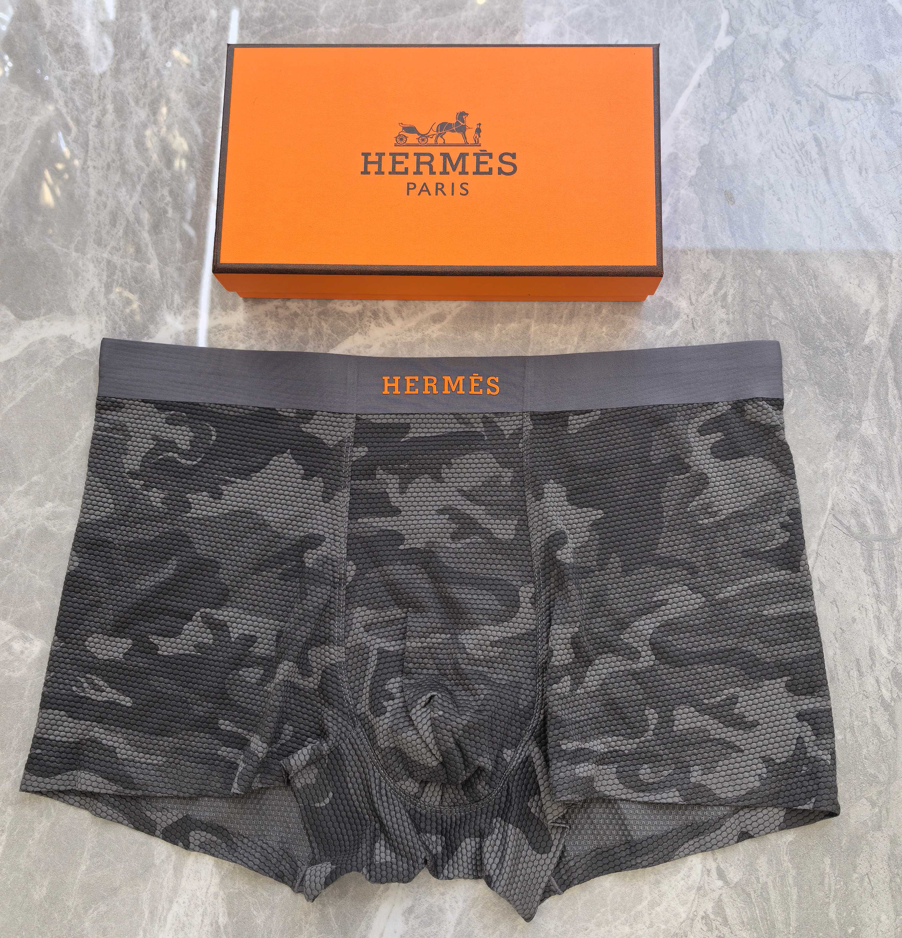  🆕🆕（爱马仕）专柜最新款，最新3D滴胶款，绝对的原单品质，全手工切割工艺   专柜订制进口面料。  手
