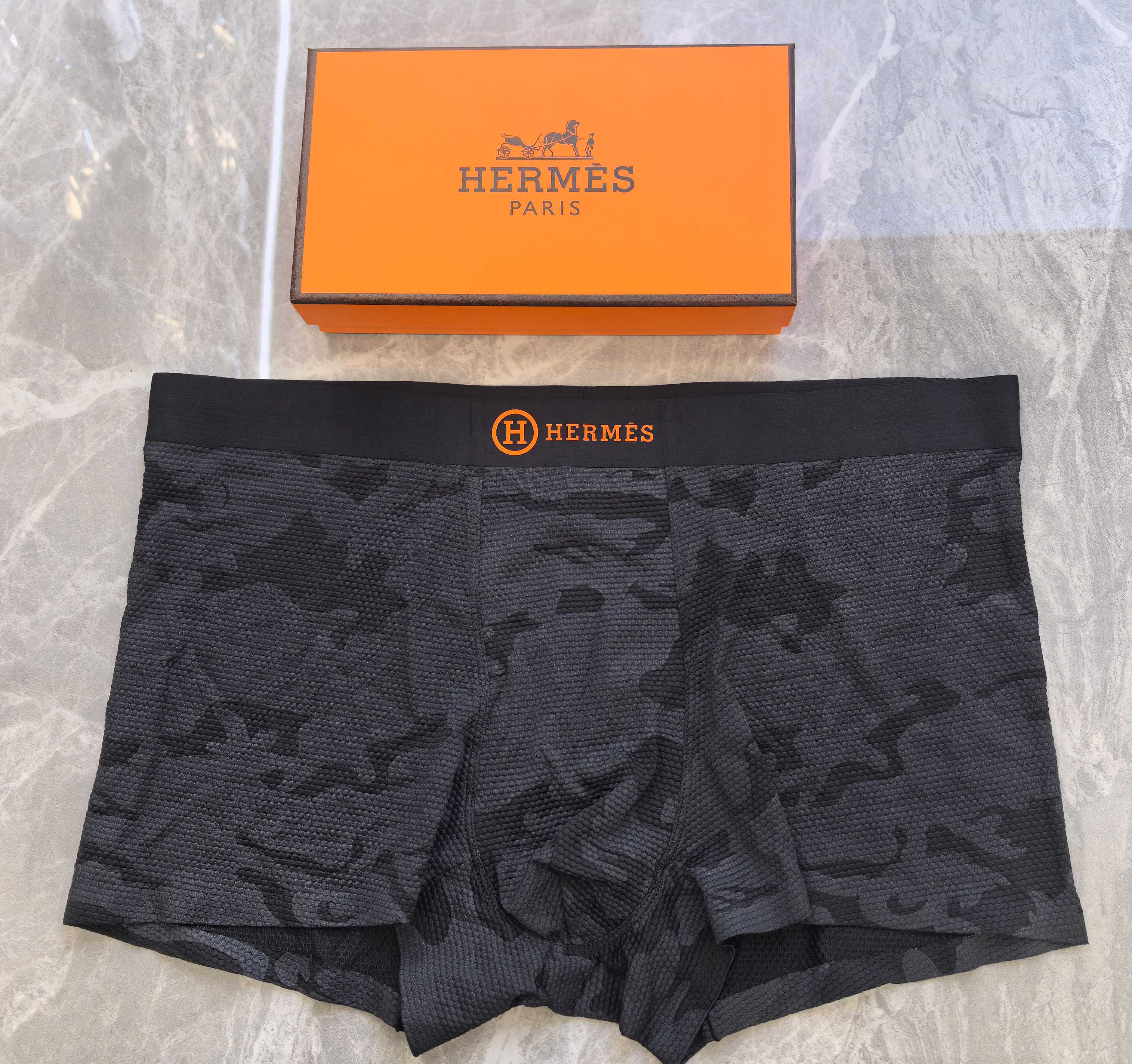  🆕🆕（爱马仕）专柜最新款，最新3D滴胶款，绝对的原单品质，全手工切割工艺   专柜订制进口面料。  手