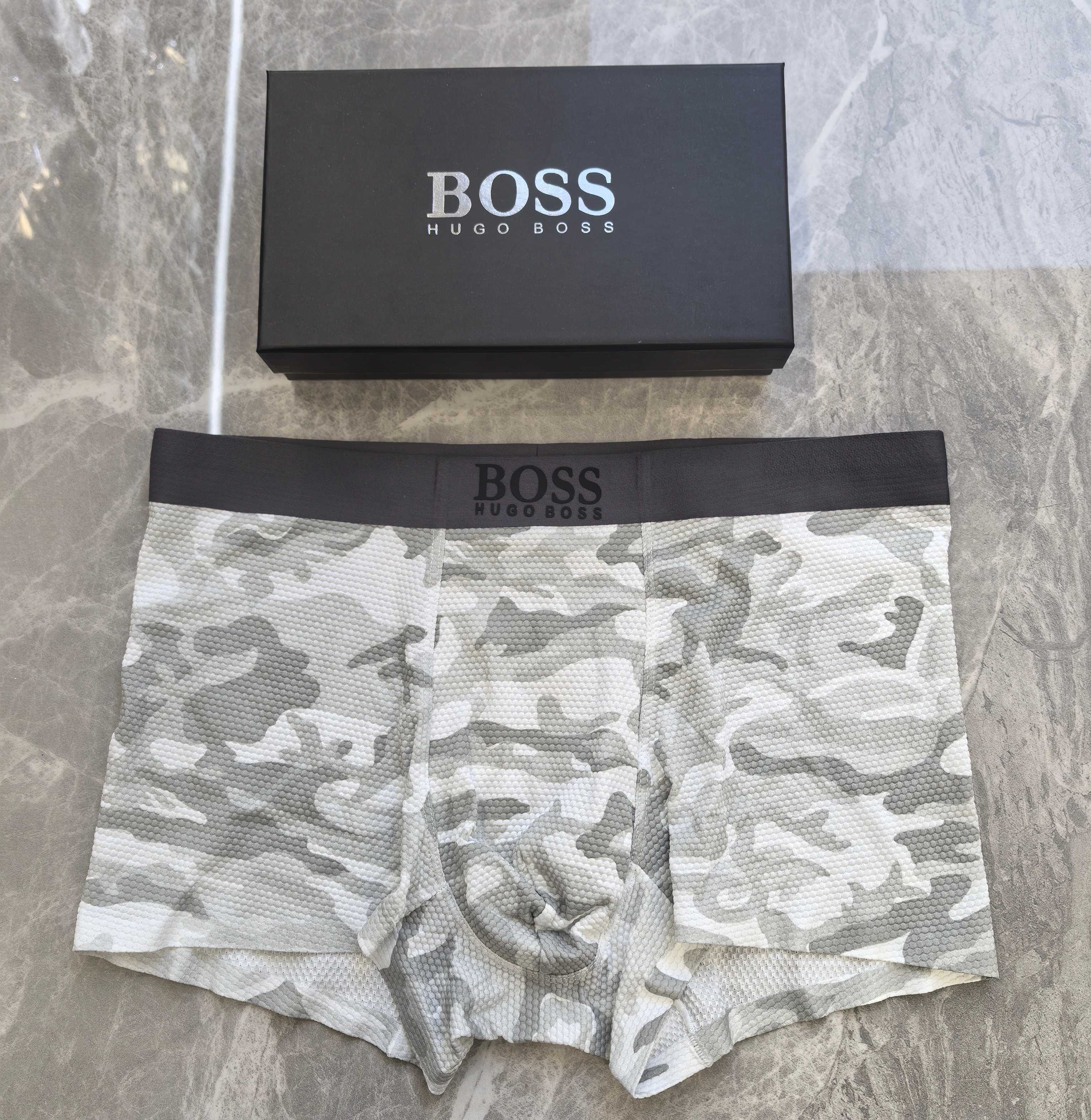  🆕🆕（BOSS）专柜最新款，最新3D滴胶款，绝对的原单品质，全手工切割工艺   专柜订制进口面料。  
