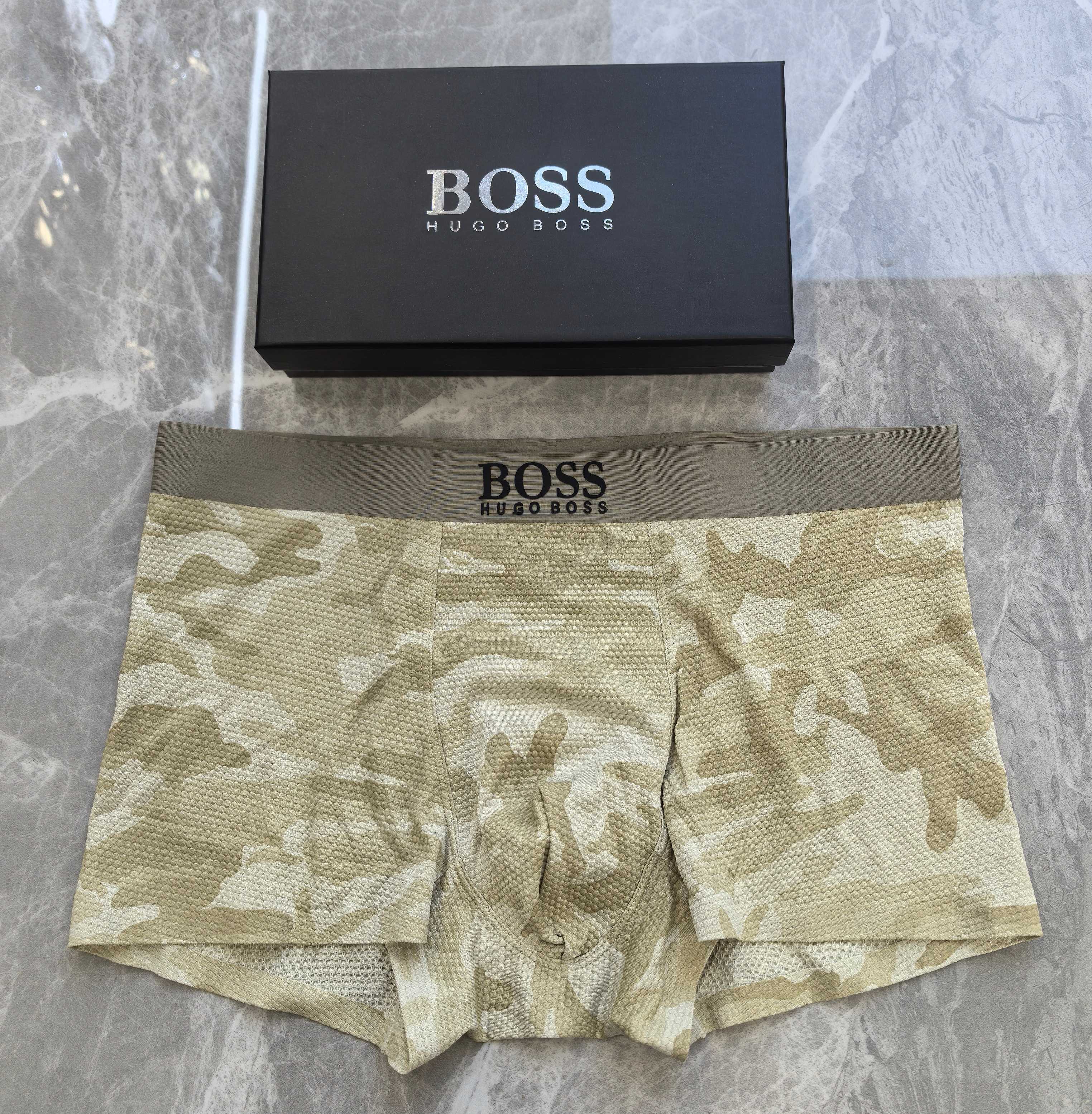  🆕🆕（BOSS）专柜最新款，最新3D滴胶款，绝对的原单品质，全手工切割工艺   专柜订制进口面料。  