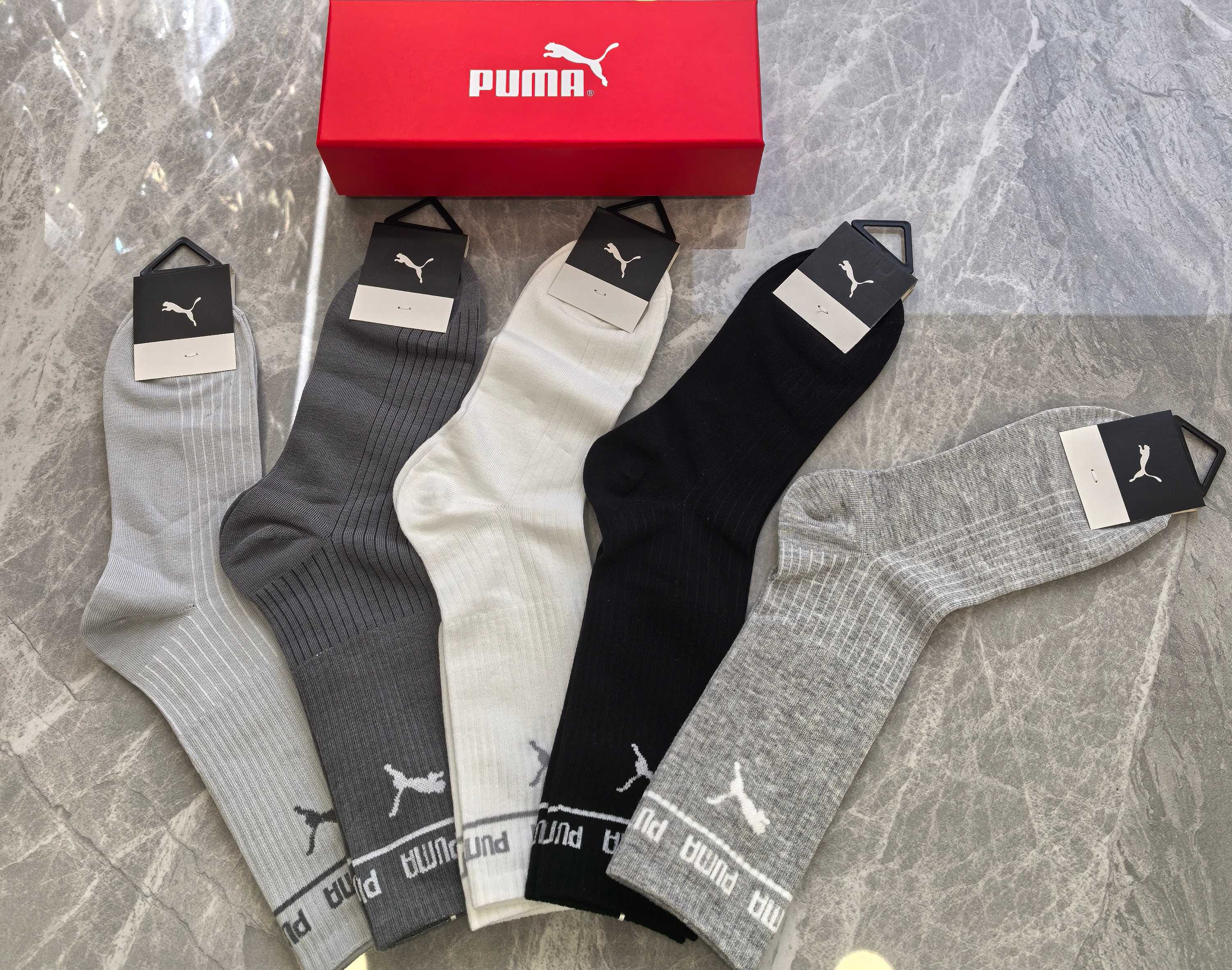 💛配专柜包装PUMA（彪马）新款中长款堆堆袜袜子！一盒五双，专柜同步筒袜袜子，💛大牌出街，潮人必备🔥超好