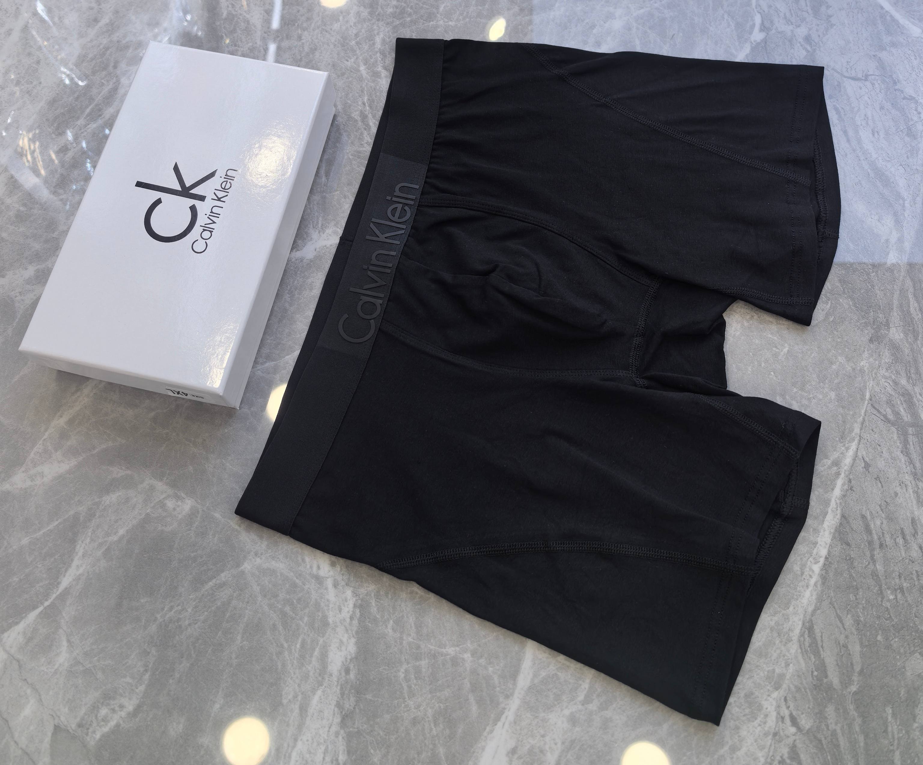 P80 加长版系列：CaIvin KIein（CK）％95棉，码数：L、XL、XXL，3XL码数偏大、一盒三条，