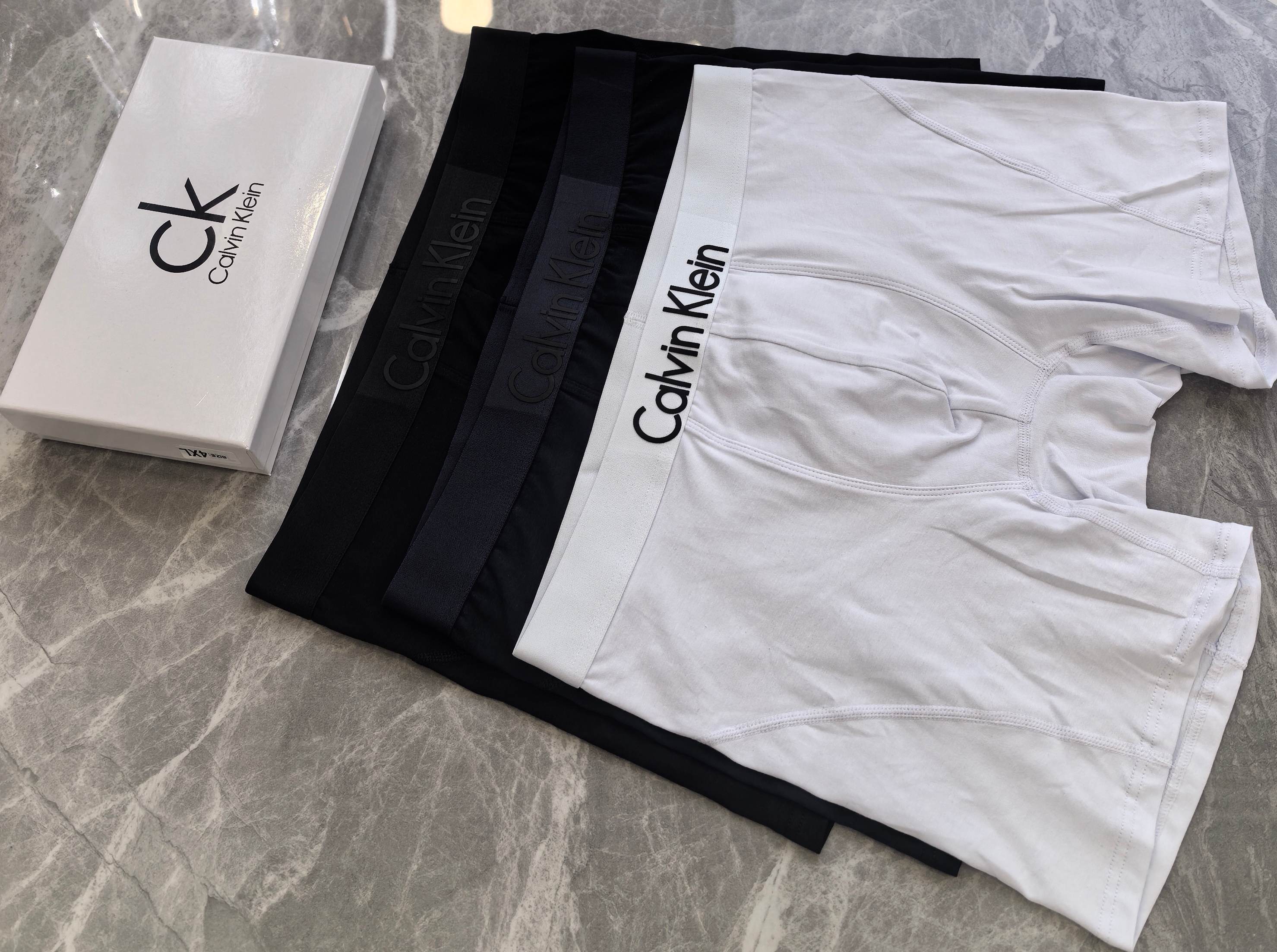 P80 加长版系列：CaIvin KIein（CK）％95棉，码数：L、XL、XXL，3XL码数偏大、一盒三条，