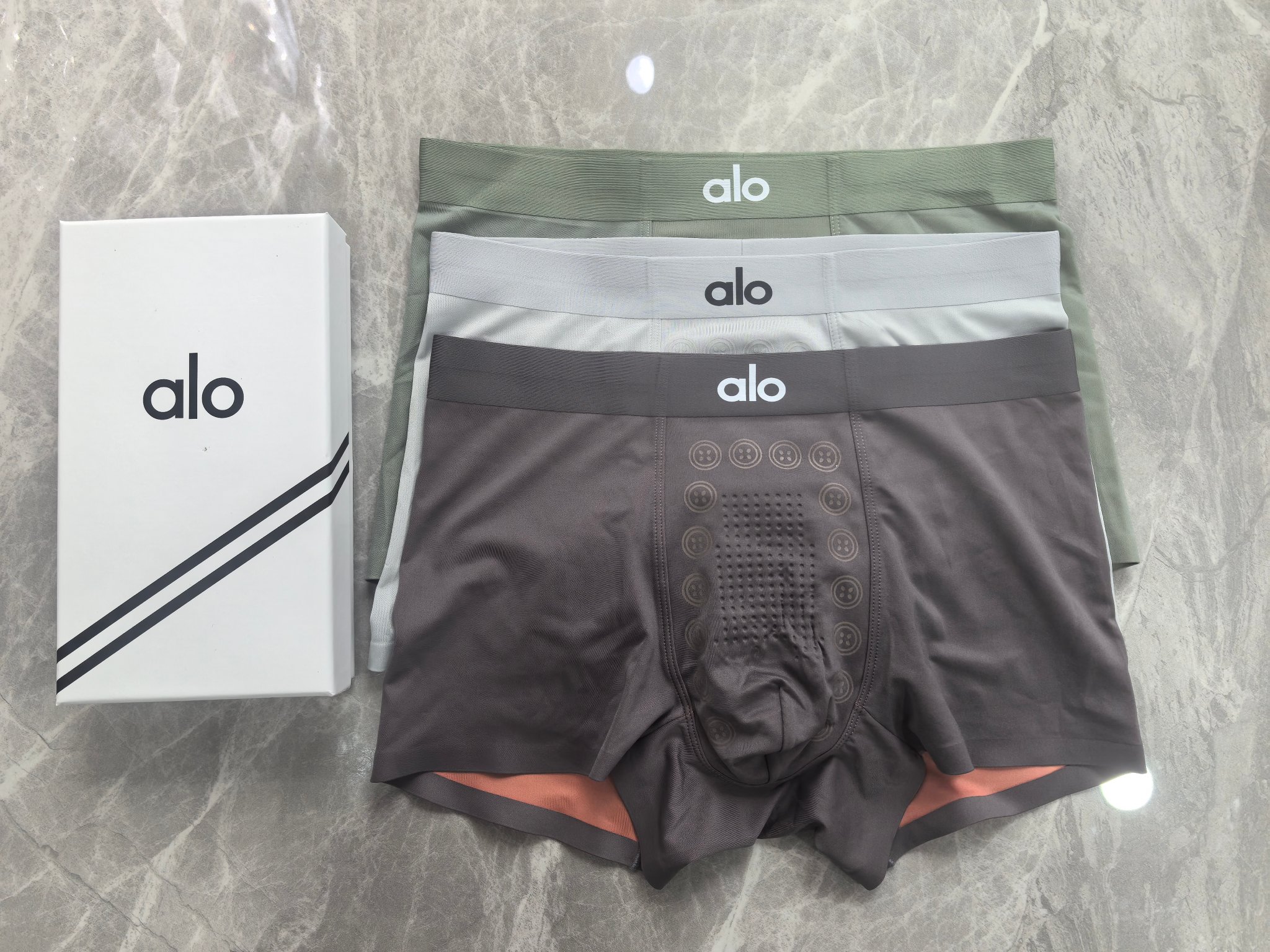 新品！aio 3D工艺。原单品质，时尚潮男新品 锦纶冰丝无缝切割工艺 科学配 76%锦纶+24%氨纶，丝