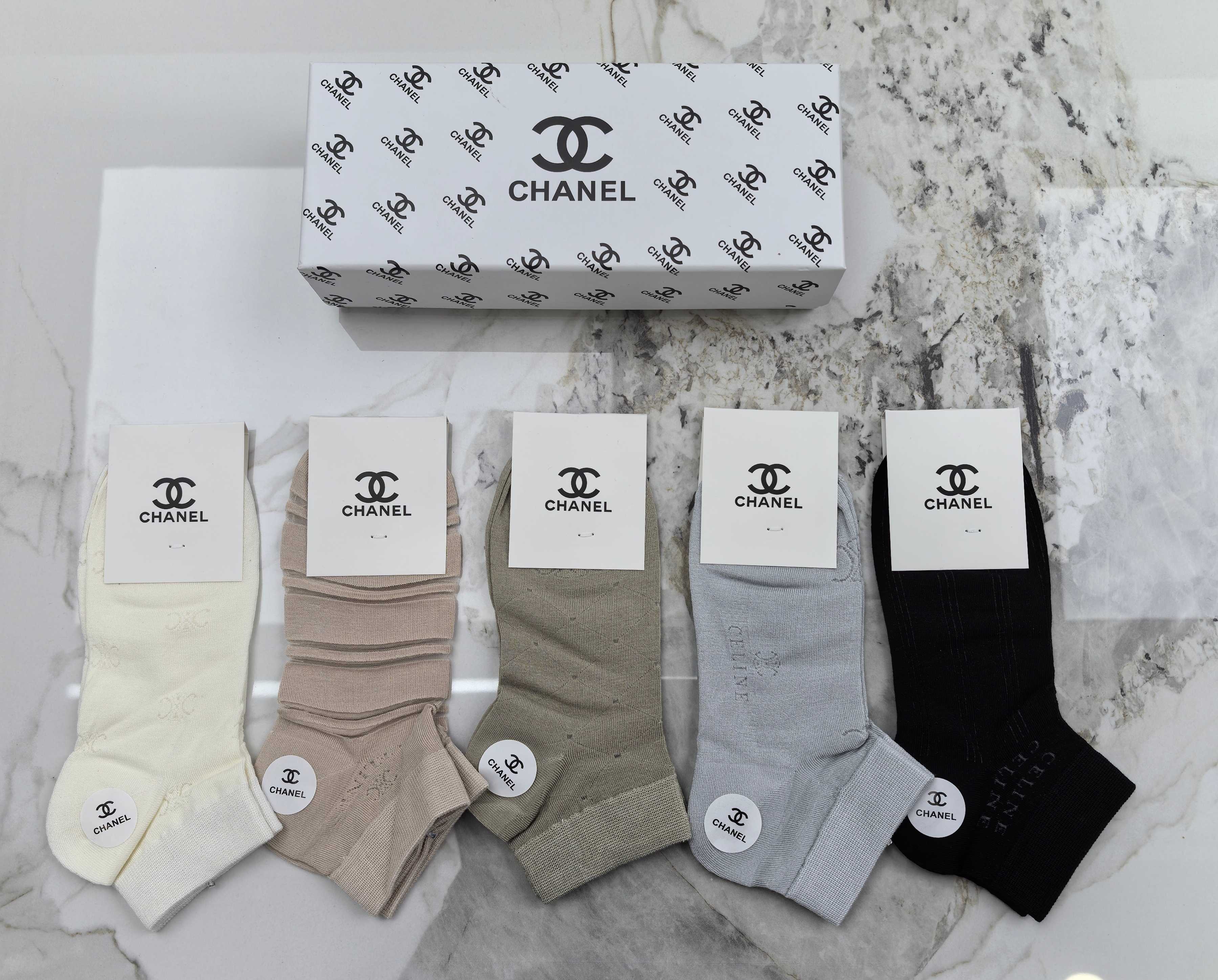NO:881043,Special packaging CHANEL (Chanel) new short and medium style pile socks!  Five pairs in a box, synchronized tube socks at the counter, big brands out on the street, must-have socks for fashionistas, stockings, socks, chanel, chanel, socks19860909特 配包装 CHANEL（香奈儿）新款中短款堆堆袜袜子！一盒五双, 专柜同步筒款袜子,大牌出街,潮人必备超好搭袜子,丝袜,袜子,chanel,chanel,socks,accessory