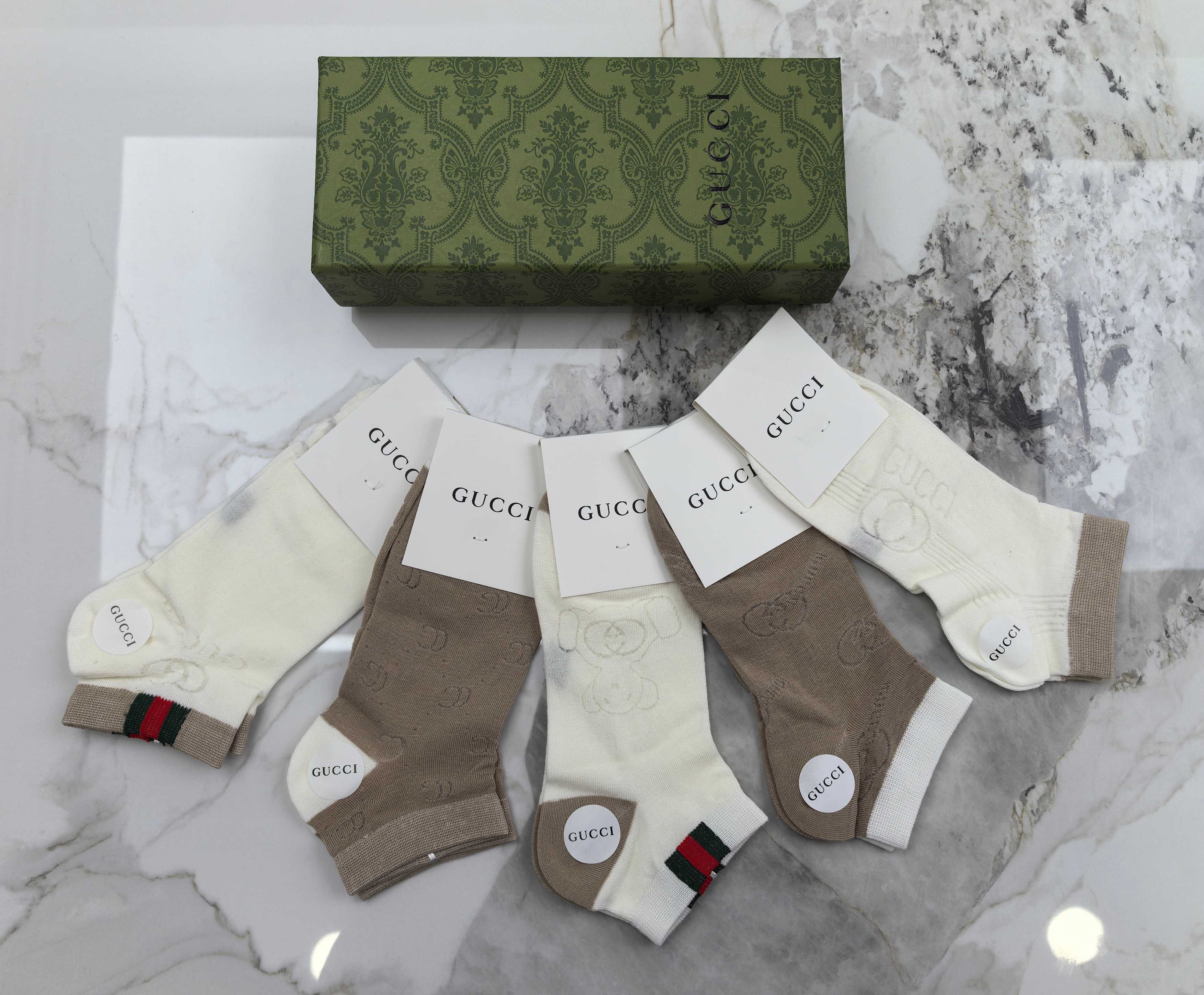 🔥🔥🔥出新春夏系列：GUCCI（古奇）莫代尔、穿着舒适～一盒5双、