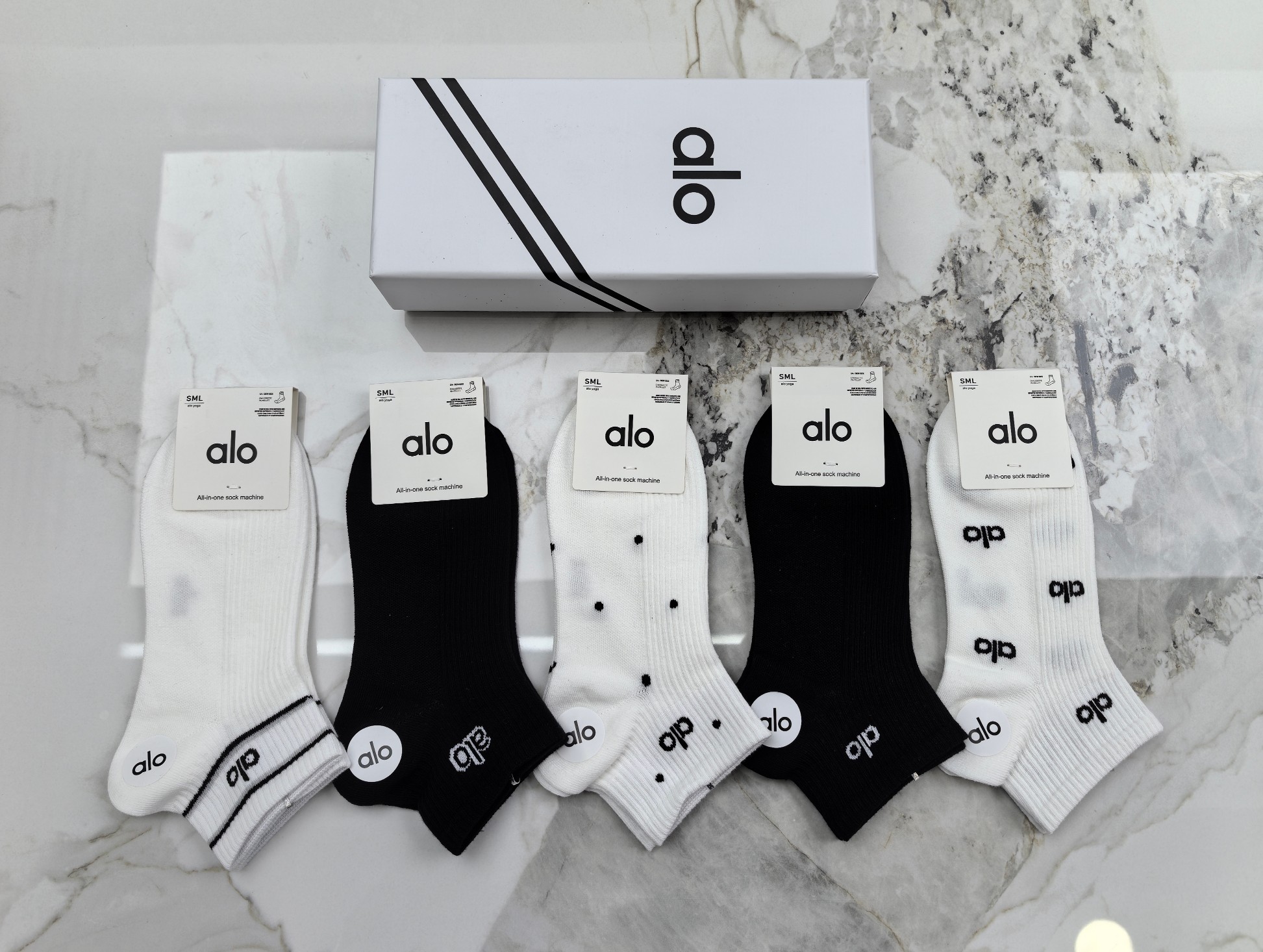 🔥🔥🔥新款 aio 超级百搭 [强]高端品质 专柜同步 [得意]上脚舒适 吸汗透气防臭 一盒5双 先报先