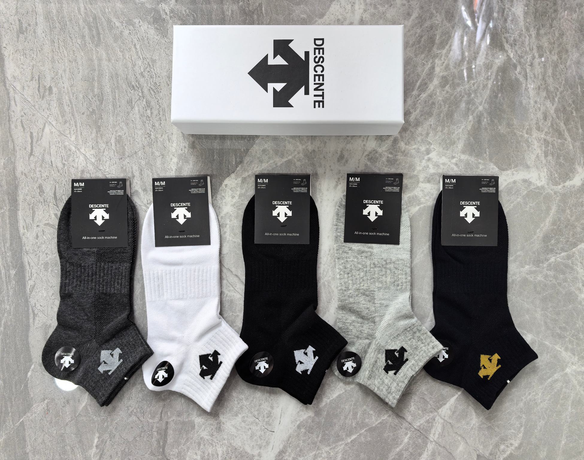 出新拉[哇]🎉🎉🎉DESCENTE（迪桑特）官网同款🎉专柜畅销款🎉🎉潮款！百搭！纯棉质量、上脚舒适透气性