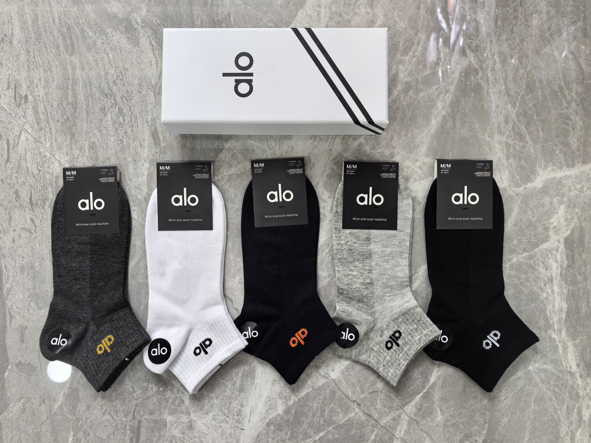 网面系列出新拉[哇]🎉🎉🎉alo官网同款🎉专柜畅销款🎉🎉潮款！百搭！纯棉质量、上脚舒适透气性强！一盒5双