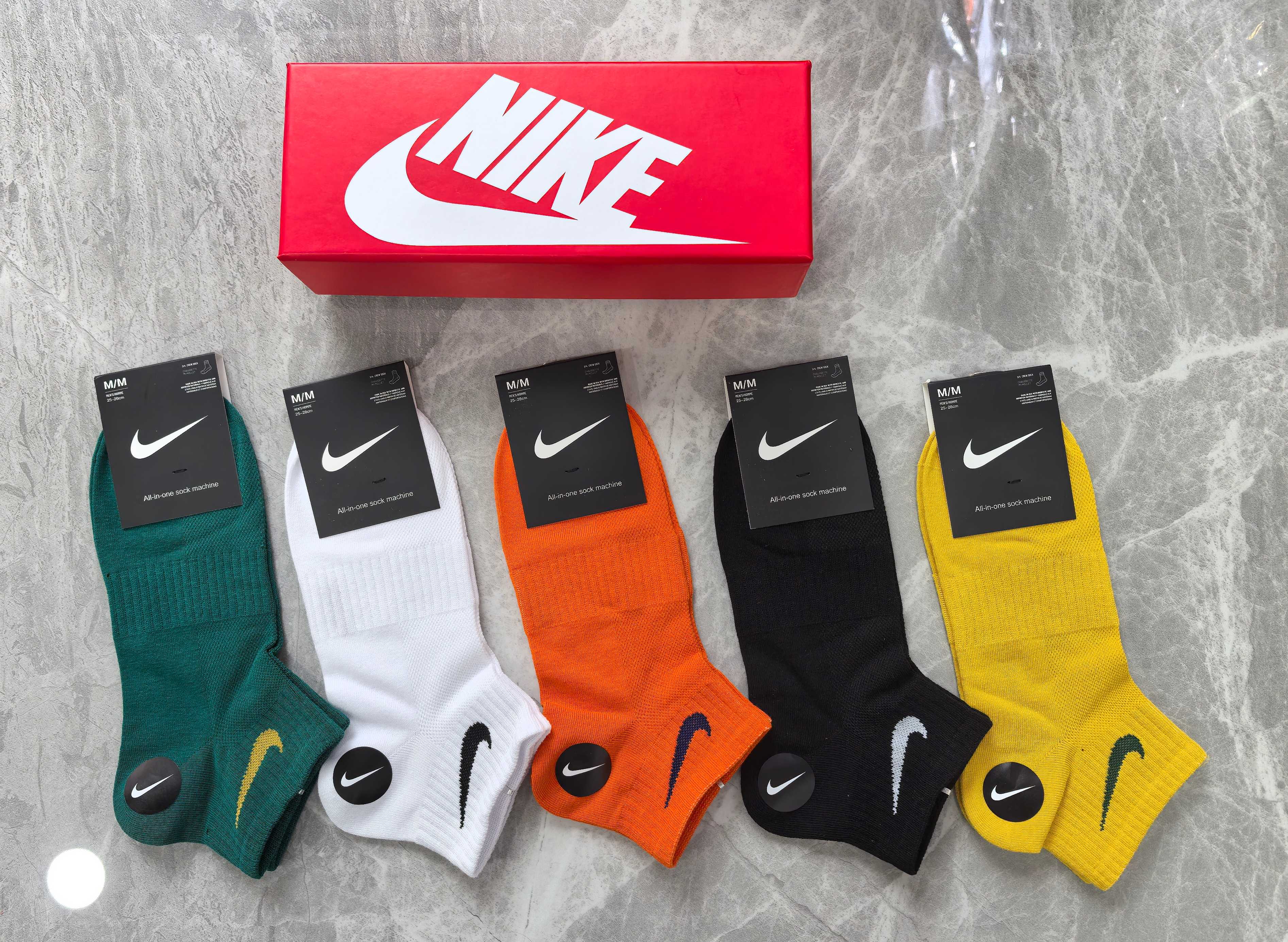网面系列出新～NIKE（耐克）纯棉质量、穿着舒适透气