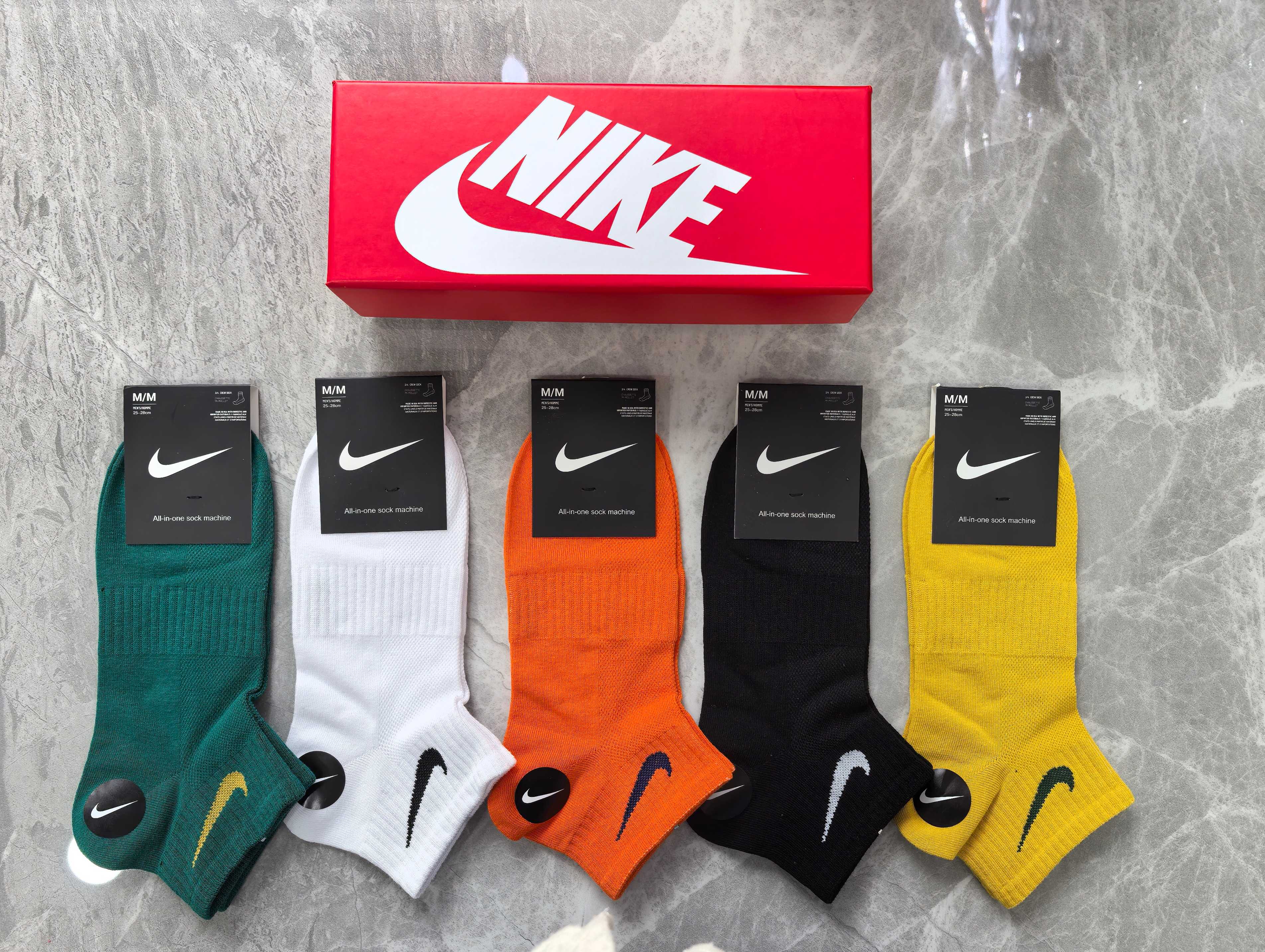网面系列出新～NIKE（耐克）纯棉质量、穿着舒适透气