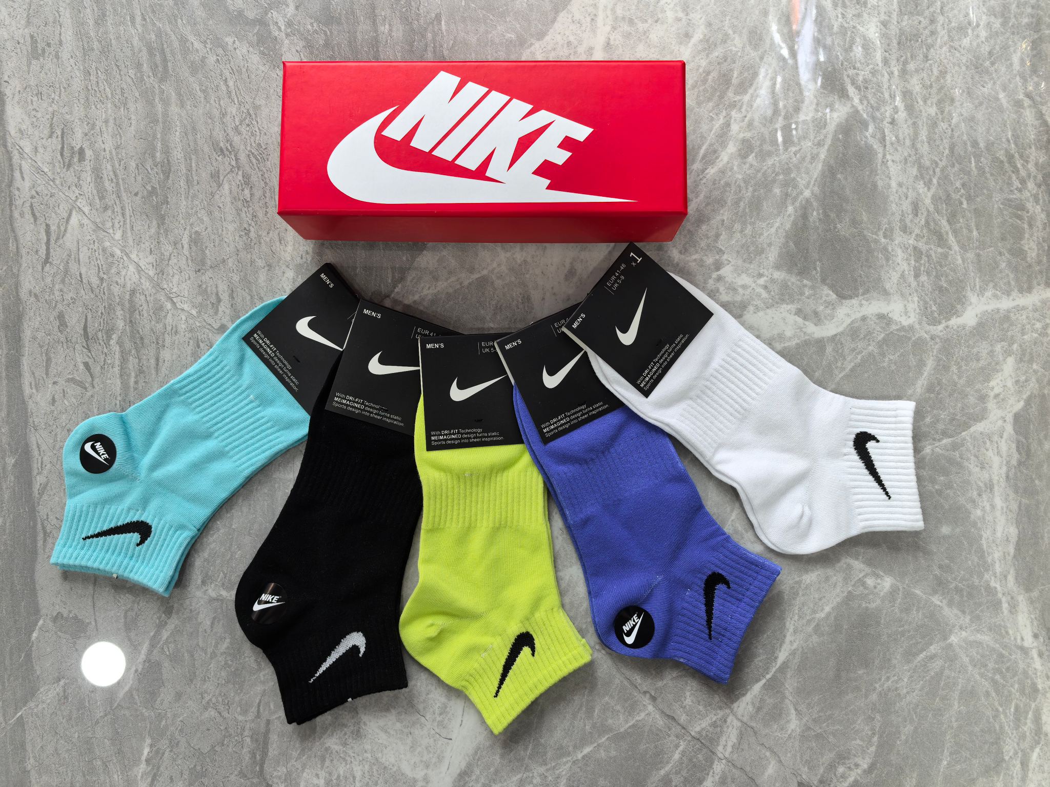 网面系列出新～NIKE（耐克）纯棉质量、穿着舒适透气