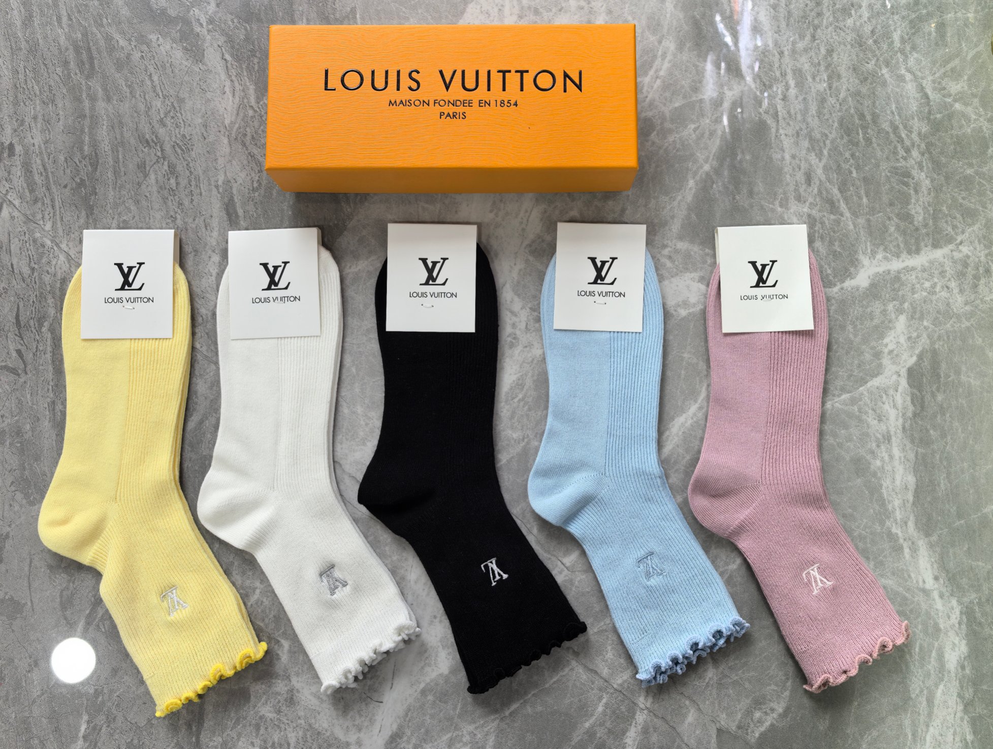 双针纯棉～薄款、春夏系列～Louis Vuitton