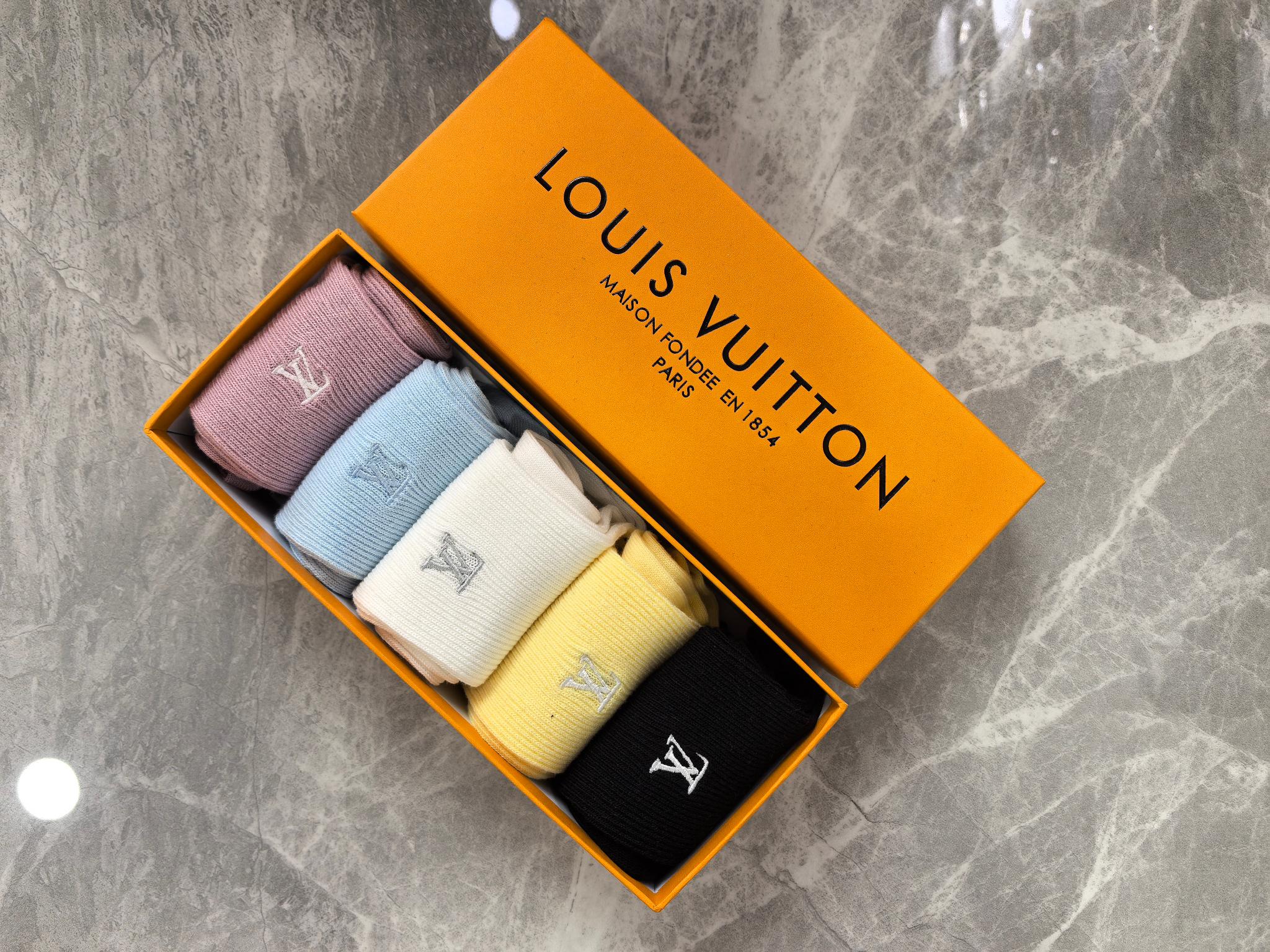 双针纯棉～薄款、春夏系列～Louis Vuitton