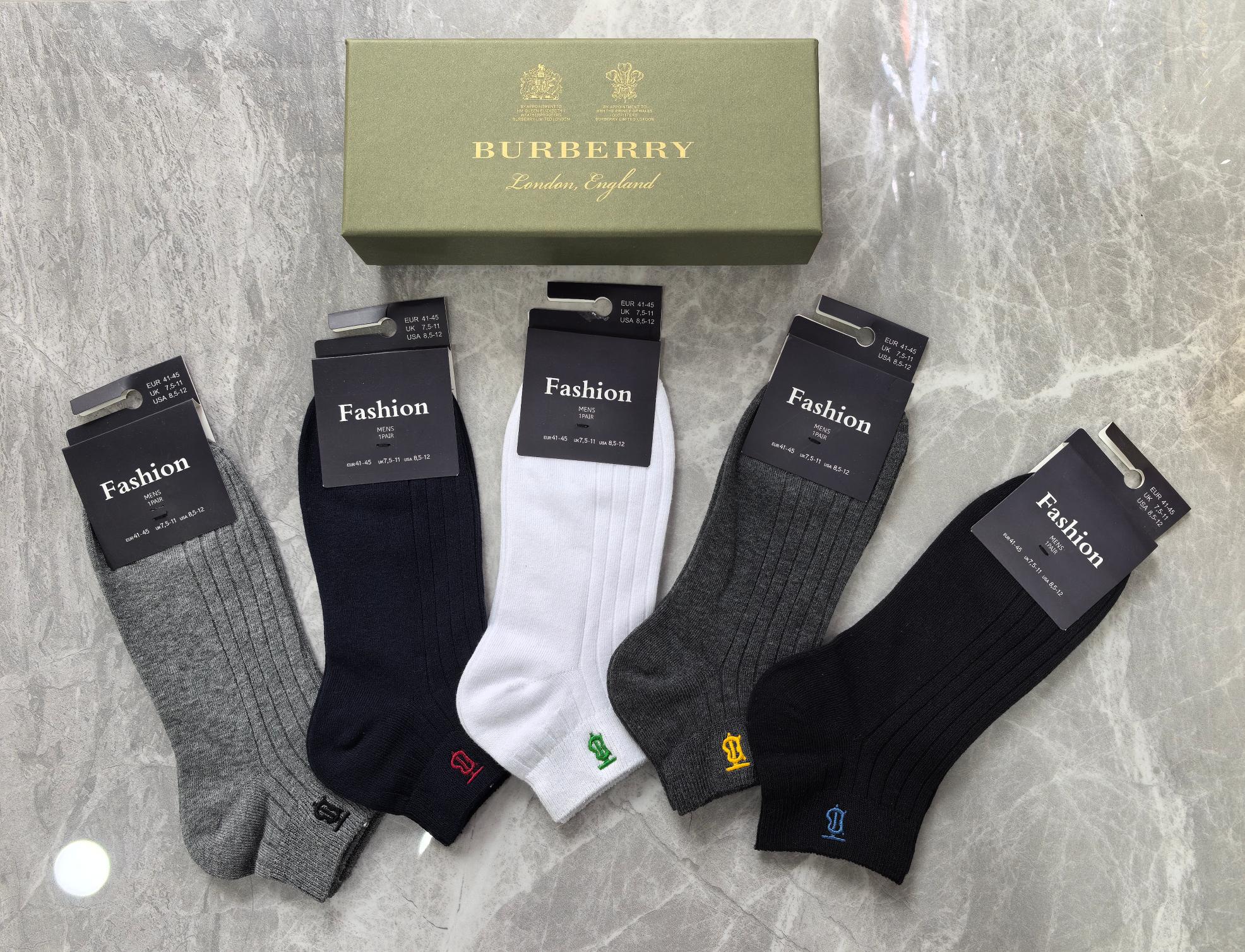 外单系列：纯棉、BURBERRY（巴宝莉）一盒5双入、现货