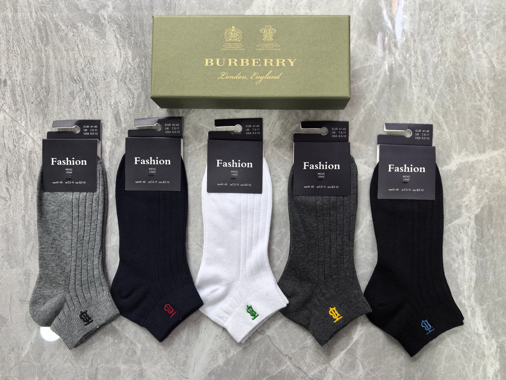 外单系列：纯棉、BURBERRY（巴宝莉）一盒5双入、现货