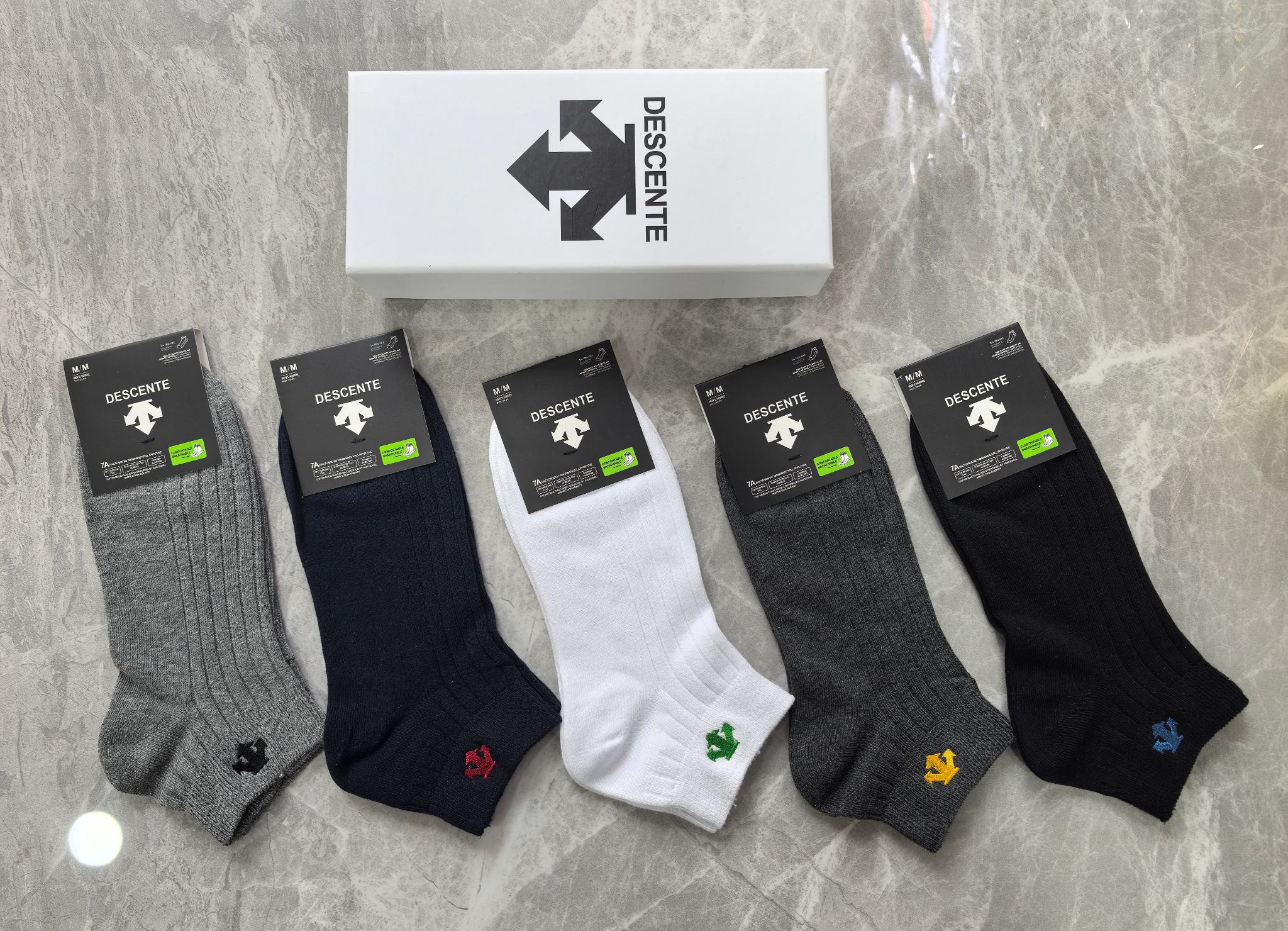 外单系列：纯棉、DESCENTE（迪桑特）一盒5双入、现货
