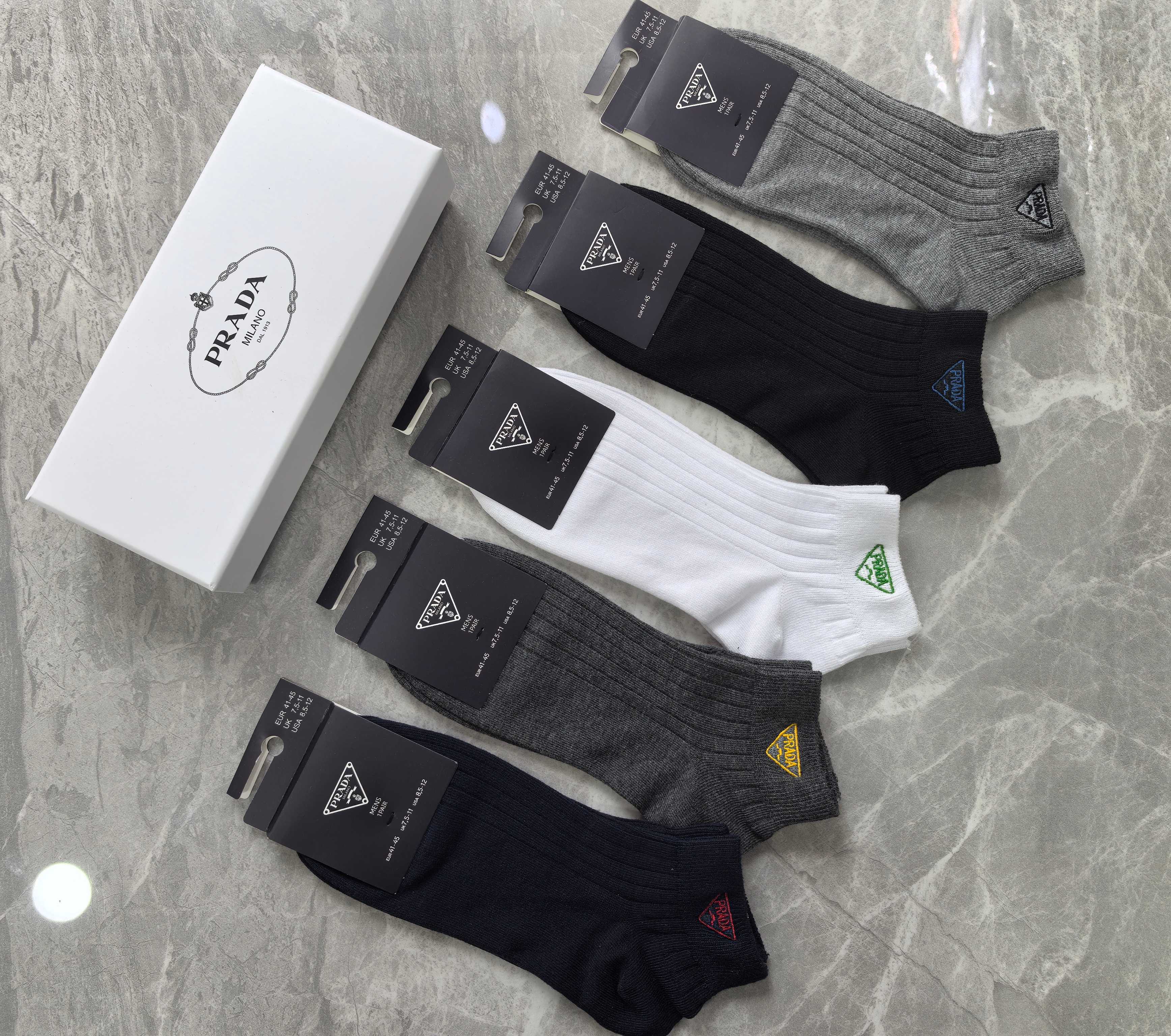 外单系列：纯棉、PRADA（普拉达）一盒5双入、现货