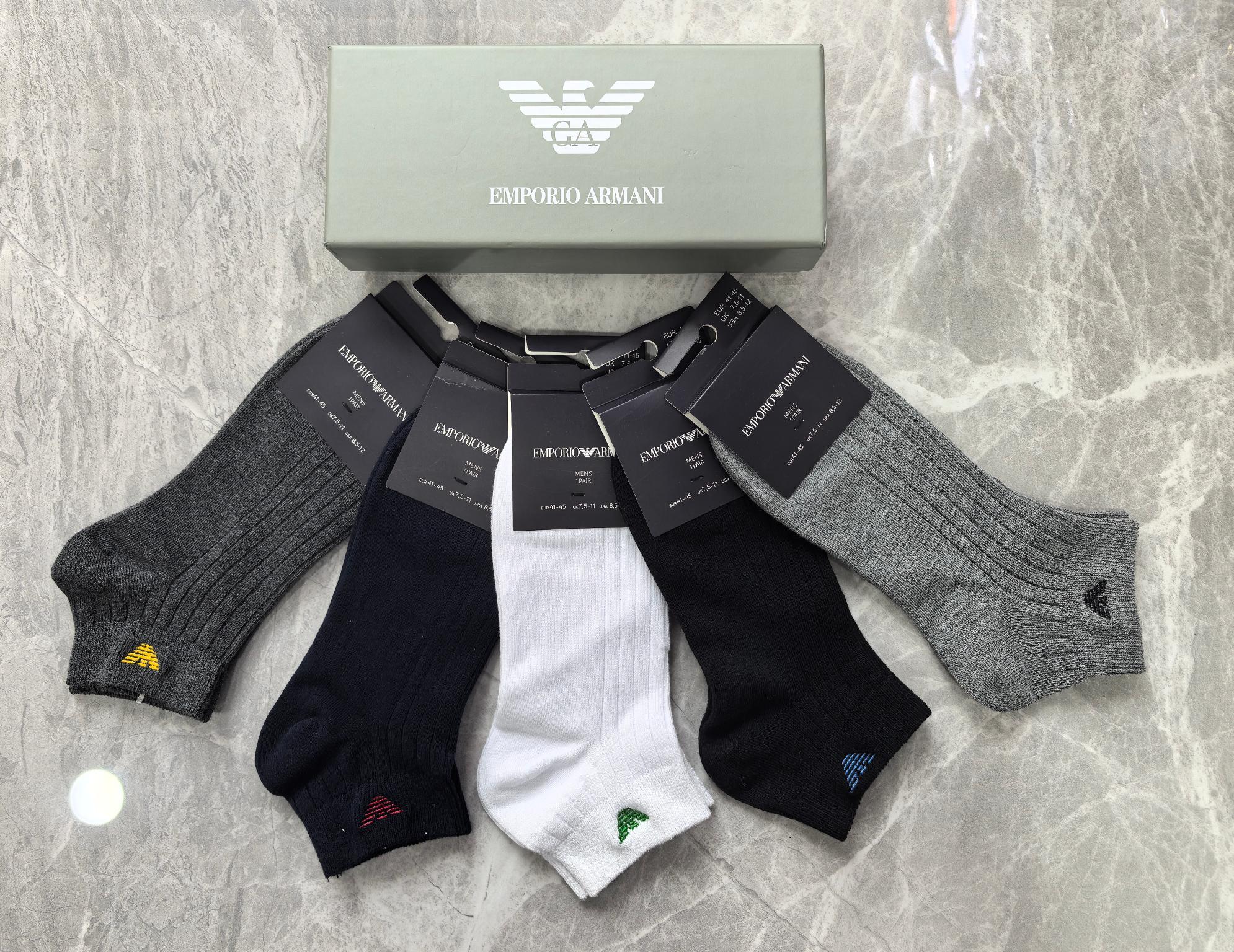 外单系列：纯棉、EMPORIO ARMANI（阿玛尼）一盒5双入、现货