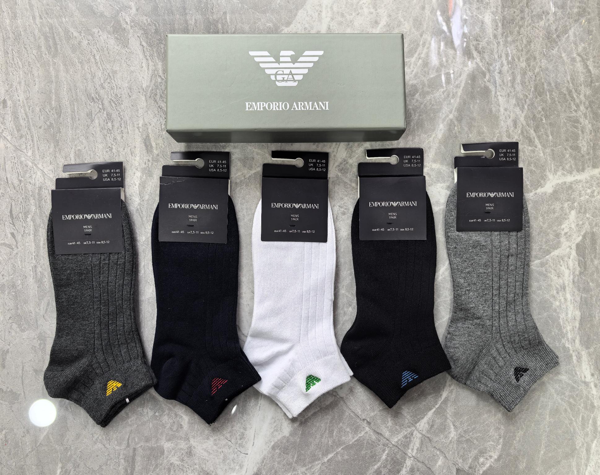 外单系列：纯棉、EMPORIO ARMANI（阿玛尼）一盒5双入、现货