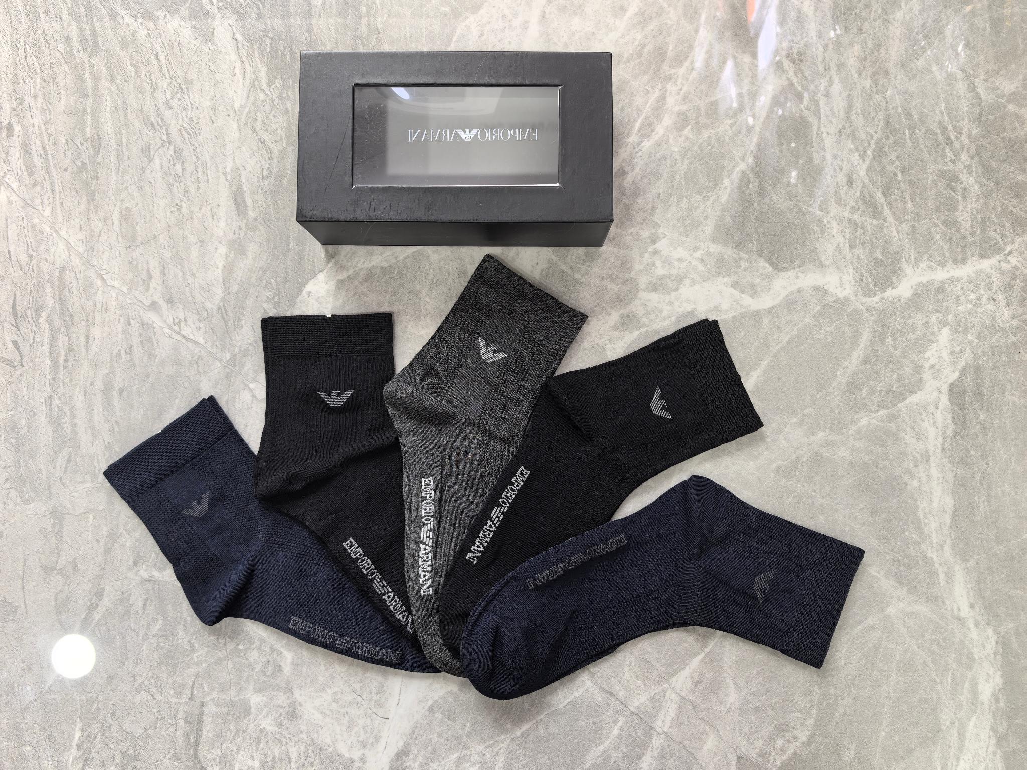 新款上市、中筒商务系列：～莫代尔材质～EMPORIO ARMANI（阿玛尼）穿着舒适透气、柔软贴脚、磁铁