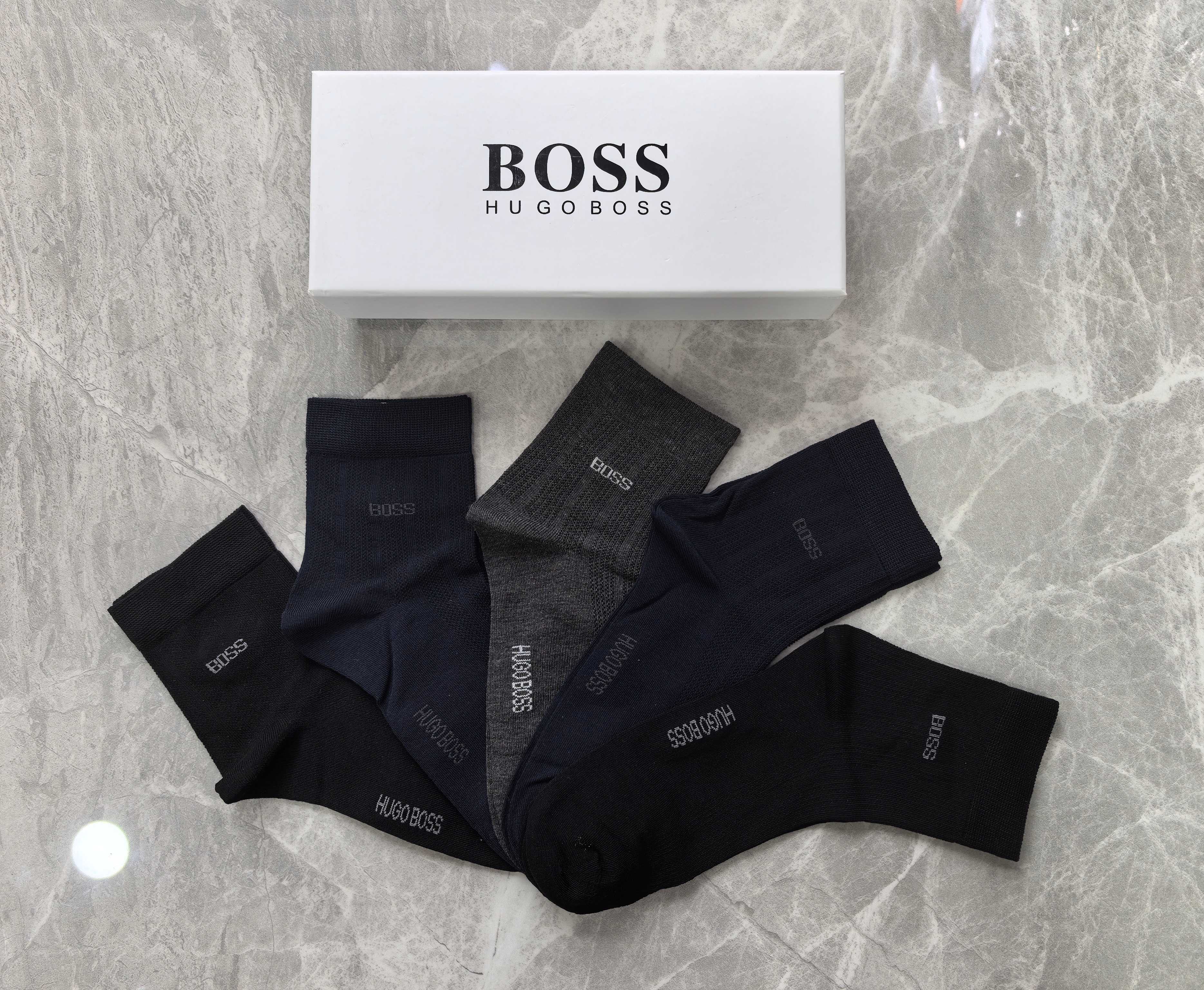 新款上市、中筒商务系列：～莫代尔材质～BOSS、穿着舒适透气、柔软贴脚、磁铁盒子上档次～一盒5双入、