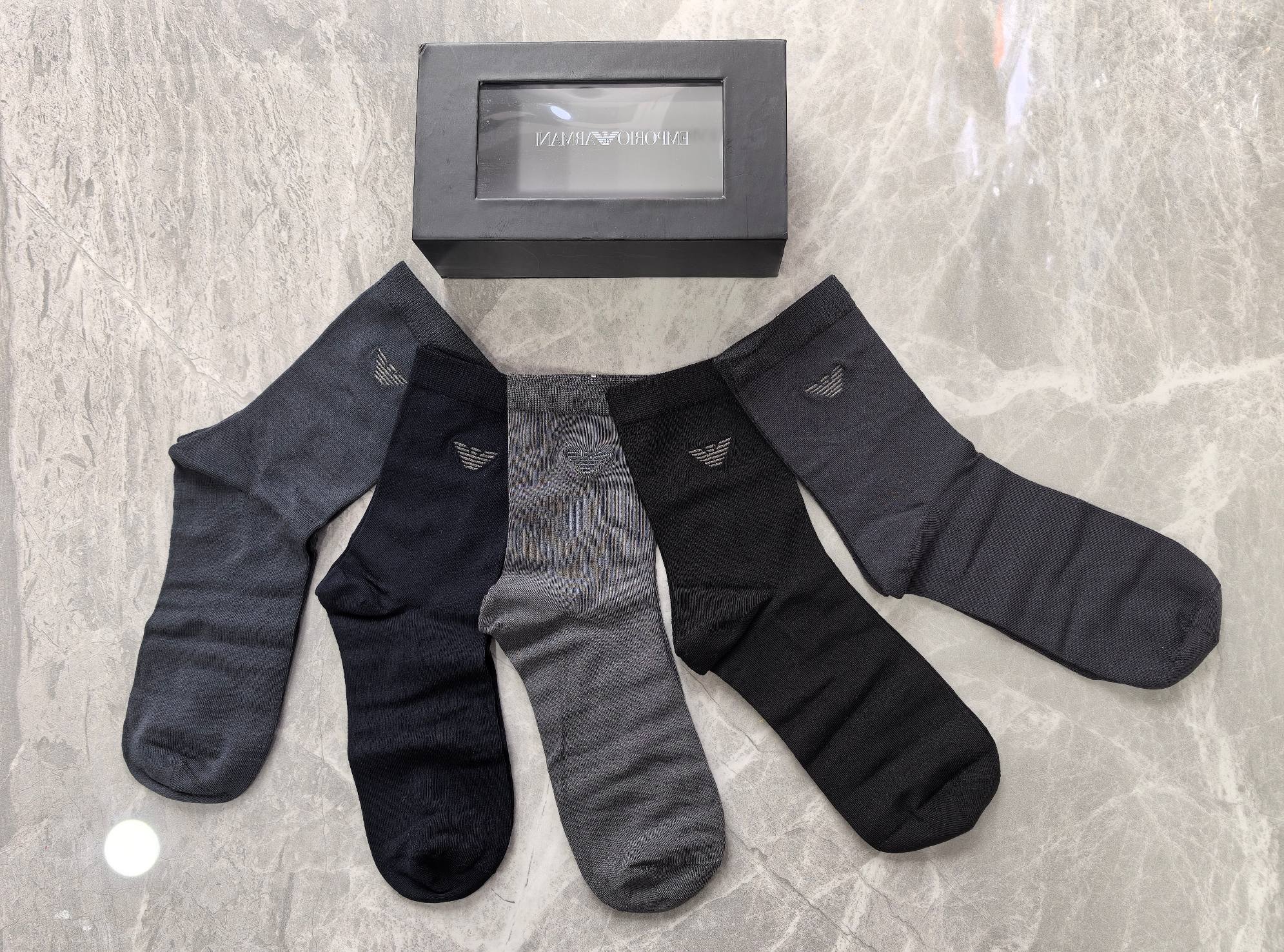 新款上市、长筒商务系列：～莫代尔材质～EMPORIO ARMANI（阿玛尼）穿着舒适透气、柔软贴脚、磁铁