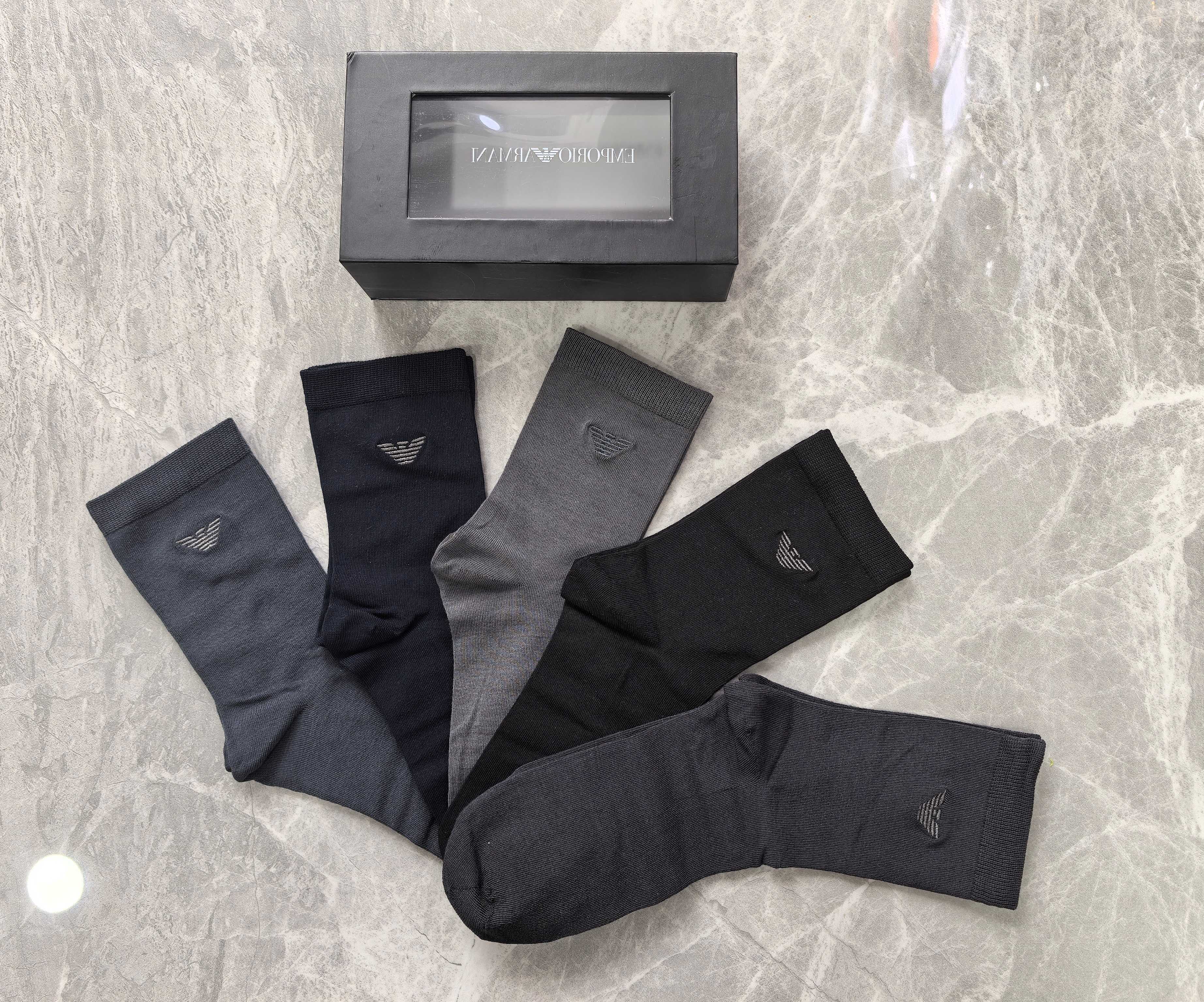 新款上市、长筒商务系列：～莫代尔材质～EMPORIO ARMANI（阿玛尼）穿着舒适透气、柔软贴脚、磁铁