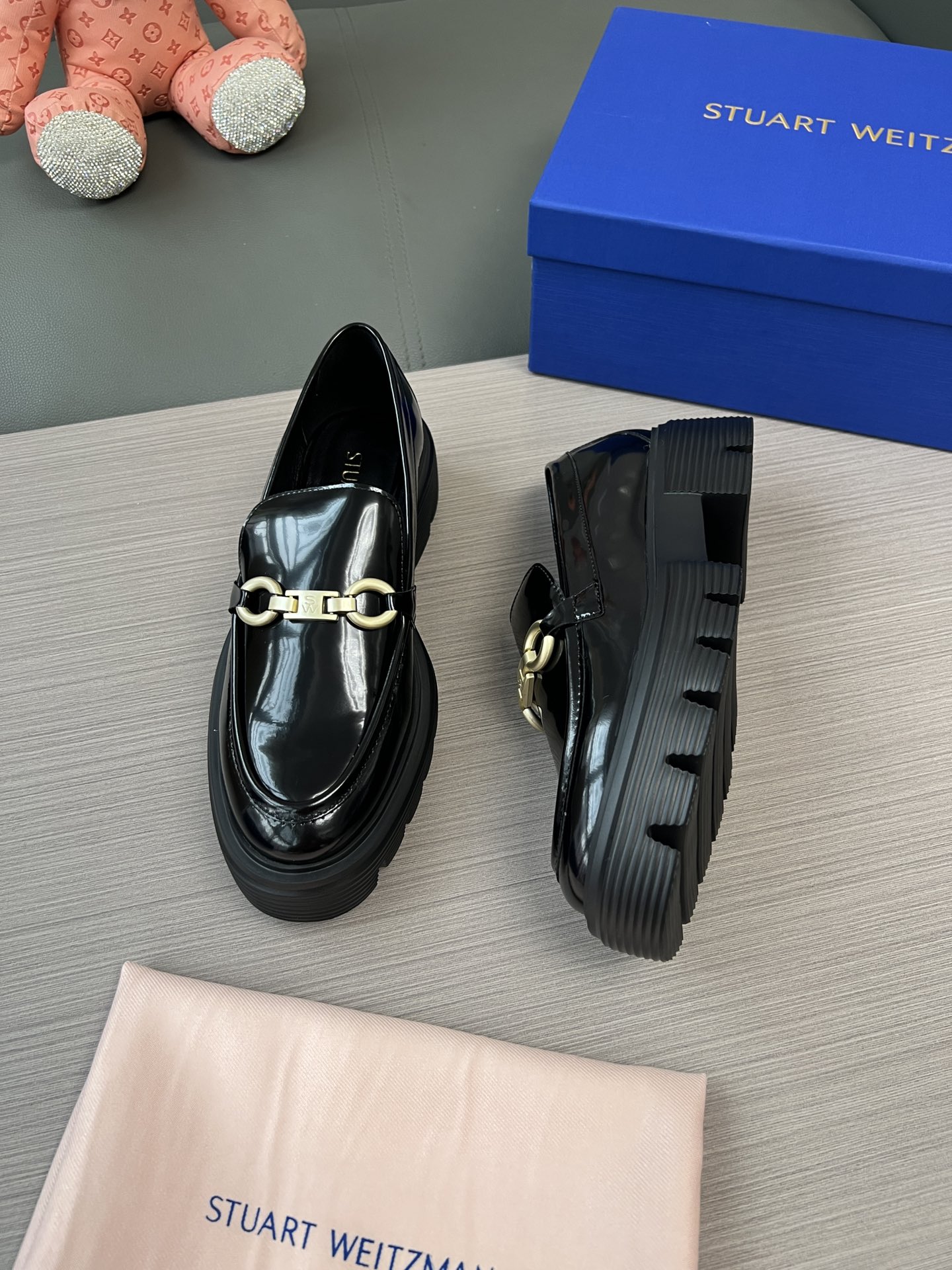 New platform buckle college style loafers [Stuart Weitzma n] SW official websit