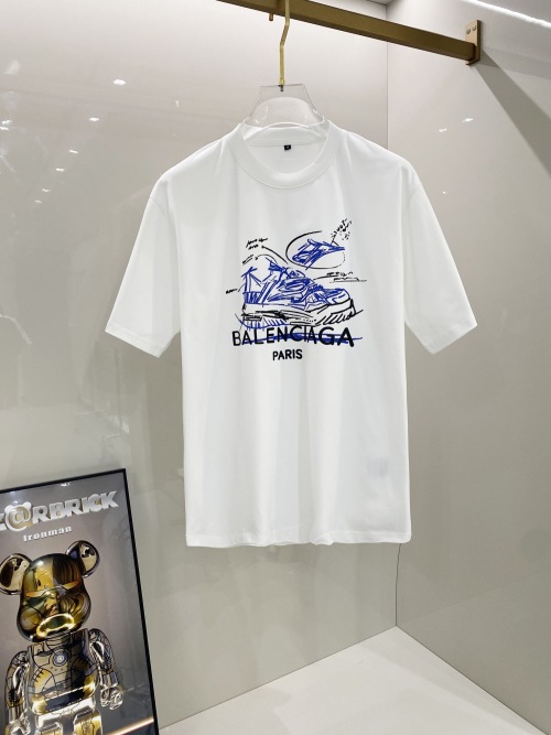 Balenciaga Paris Graphic Print Short Sleeve Cotton T-Shirt for Men