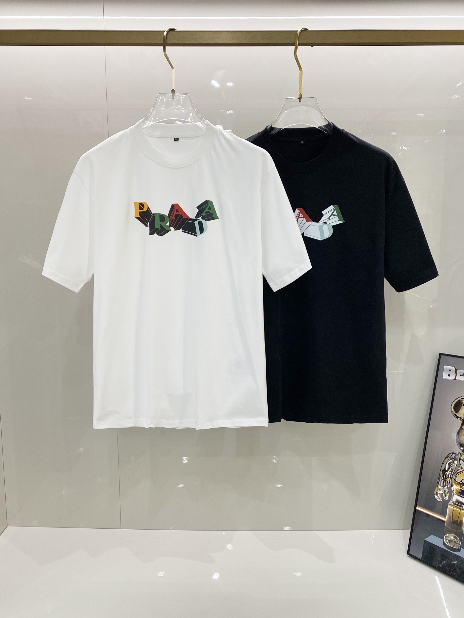Prada Cotton Jersey T-Shirt with 3D Logo – Fashionable and Comfortable
