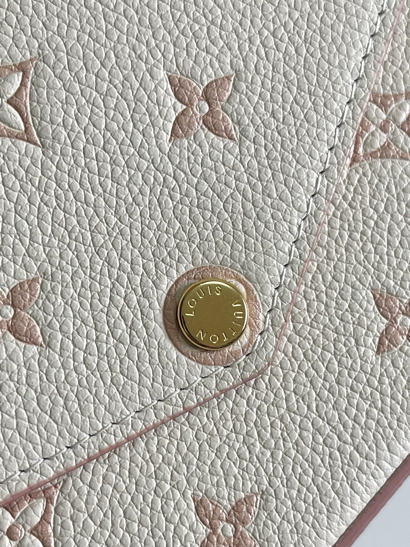 [烟花][庆祝]顶级原单 ，163芯片，半钢五金，本款M64064 黑色压花M80482黑印 M6997