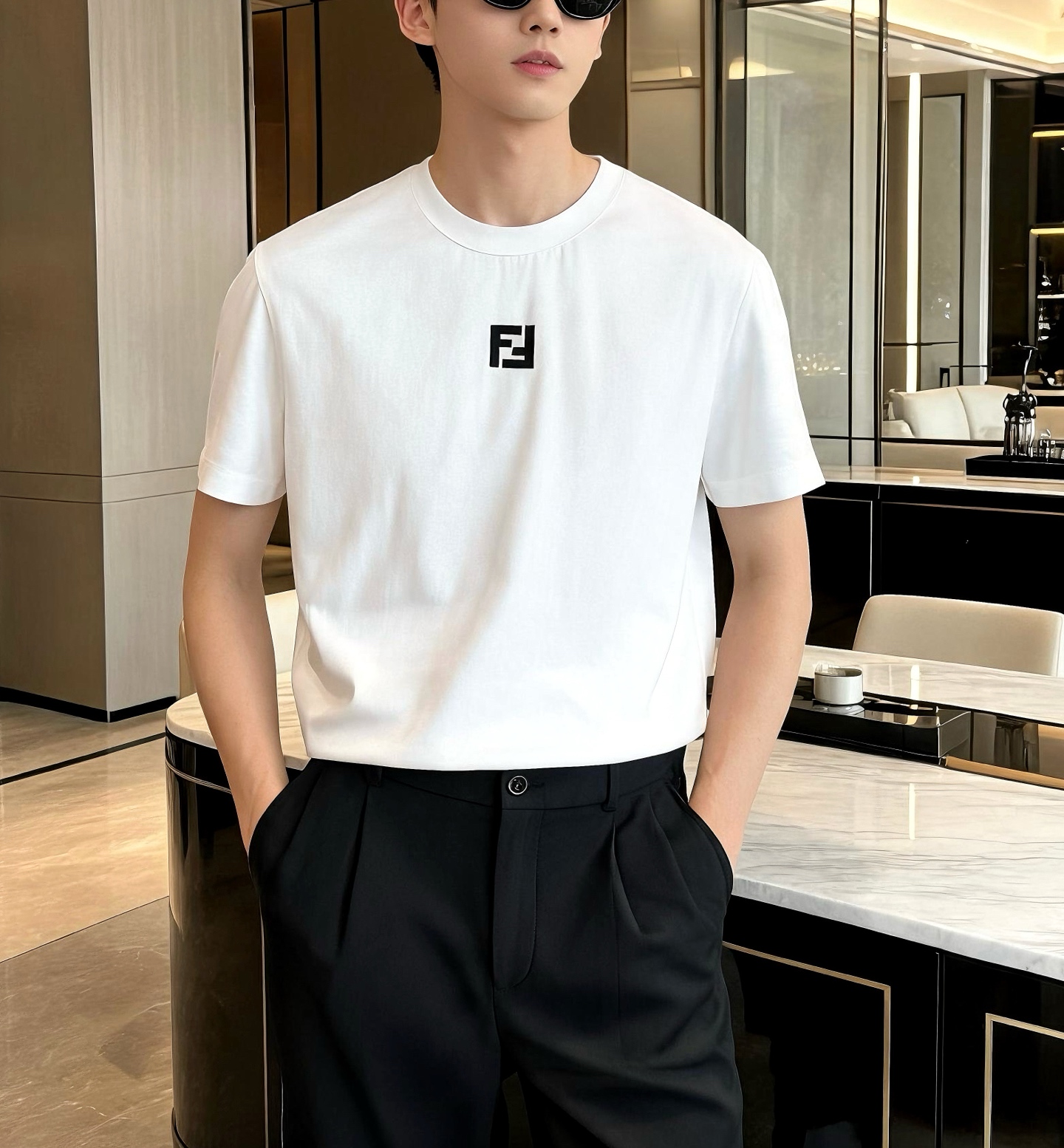 NO:861103,, Fendi-summer T-shirt, imported Egyptian long-staple cotton fabric selected from ice silk blend, soft and skin-friendly, breathable and not sweaty, good drape, not easy to deform and pilling after long-term wear. M-4XL size (the model is 180cm tall and weighs XL size),,fendi, tees, t-shirt,19860909,芬迪-夏装T恤,进口埃及长绒棉面料甄选冰丝混纺,触感柔软亲肤,透气不闷汗,垂坠感佳,久穿不易变形起球.M-4XL码（模特身高180体重穿XL码）,,fendi,tees，t-shirt,,Men's clothing