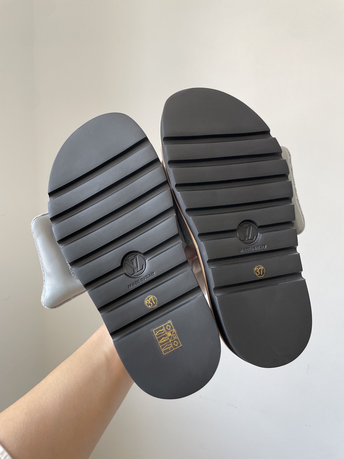 Louis Vuitton Grey Denim Monogrammed LV Magic Strap Women's Sandals 10 i1746003192423 7294 0 6