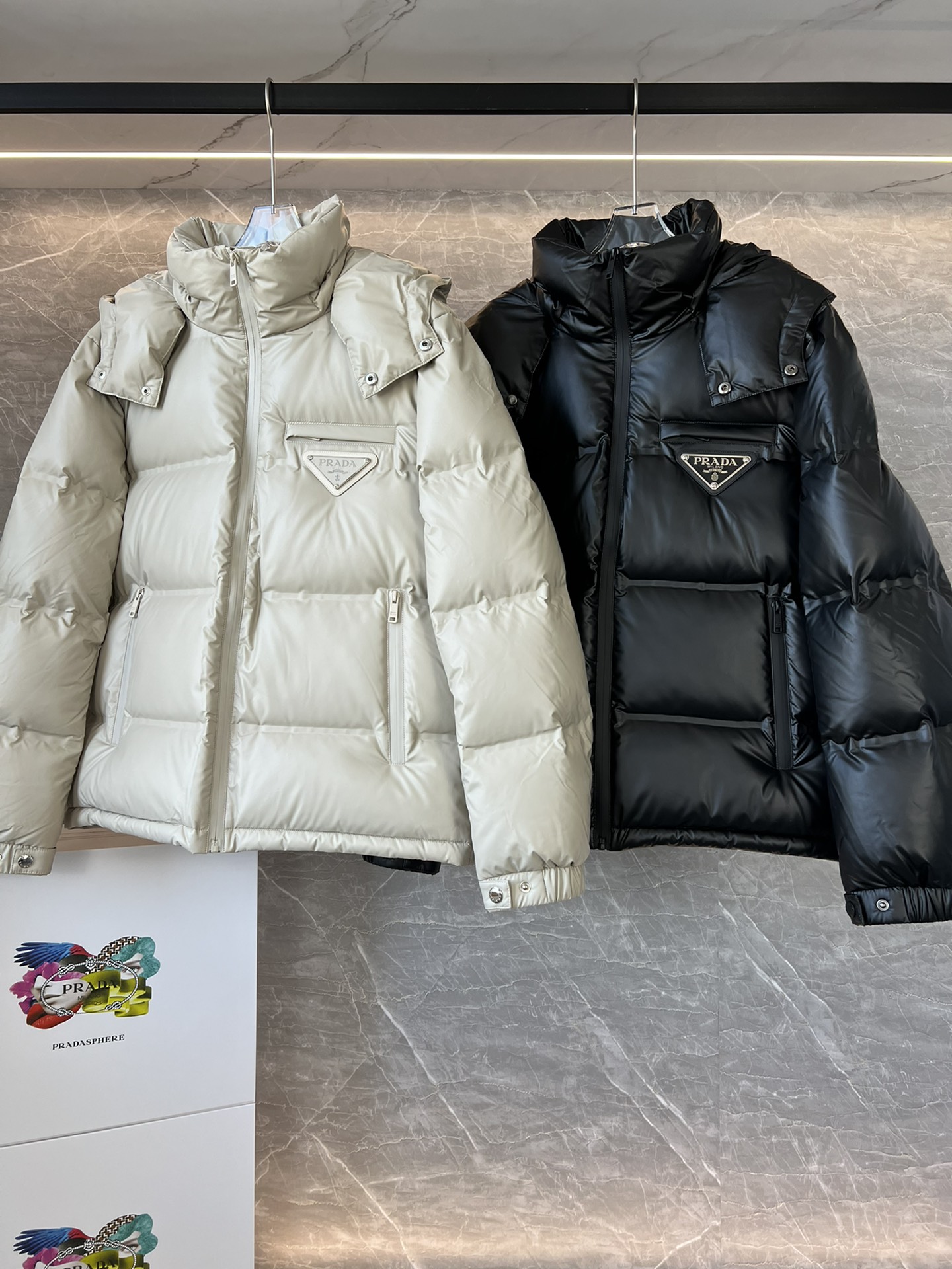 PRADA Black Tech Seam-Sealed Down Jacket, winter new arrival. High-end custom, minimalist style, warm & comfortable. Sizes 48-56.-Big cat
