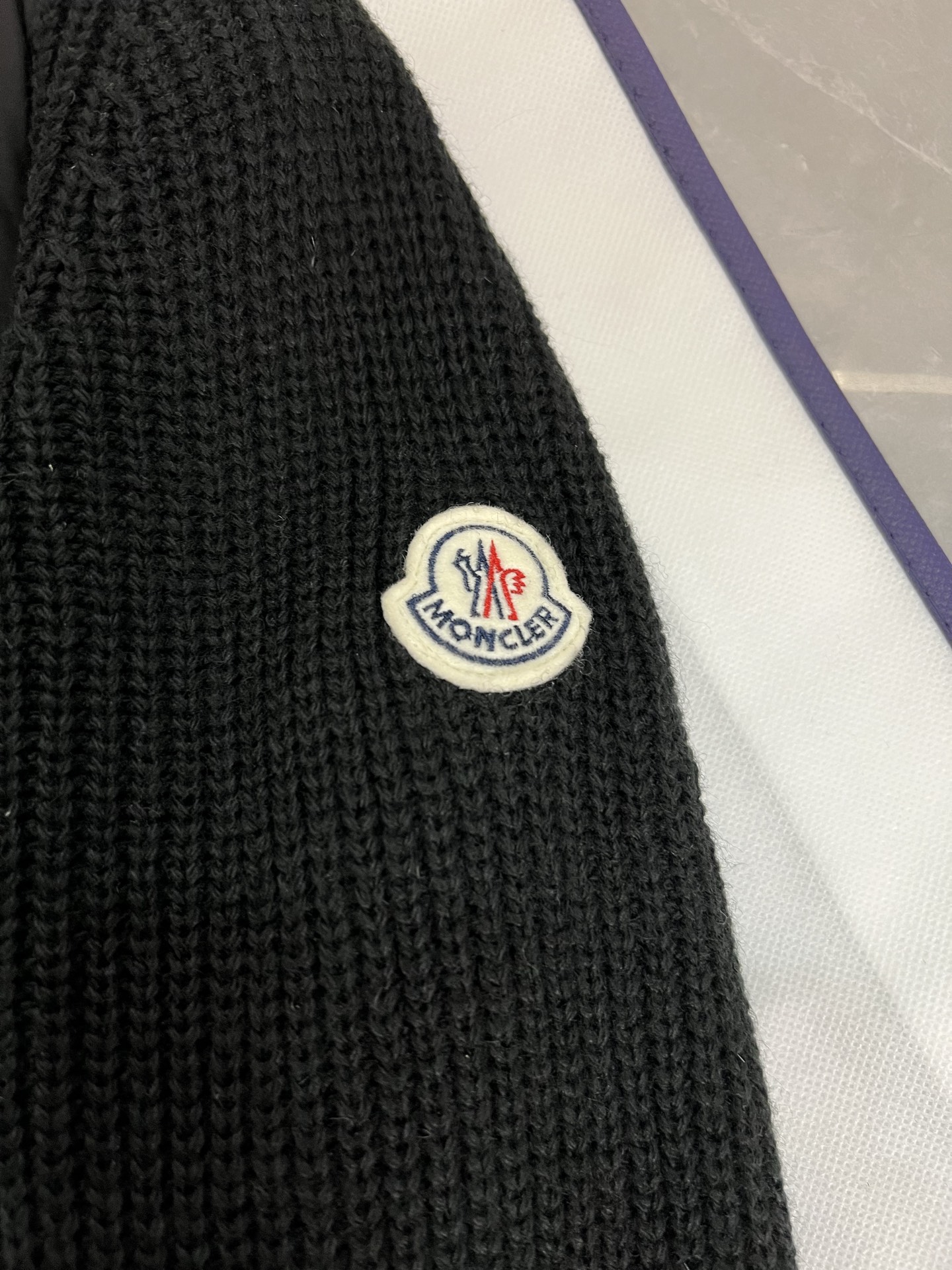 New Moncler men's knit down jacket with unique design and plaid craftsmanship. Available in black and beige, sizes M to XXXL. Lightweight and stylish for daily wear.-Big cat