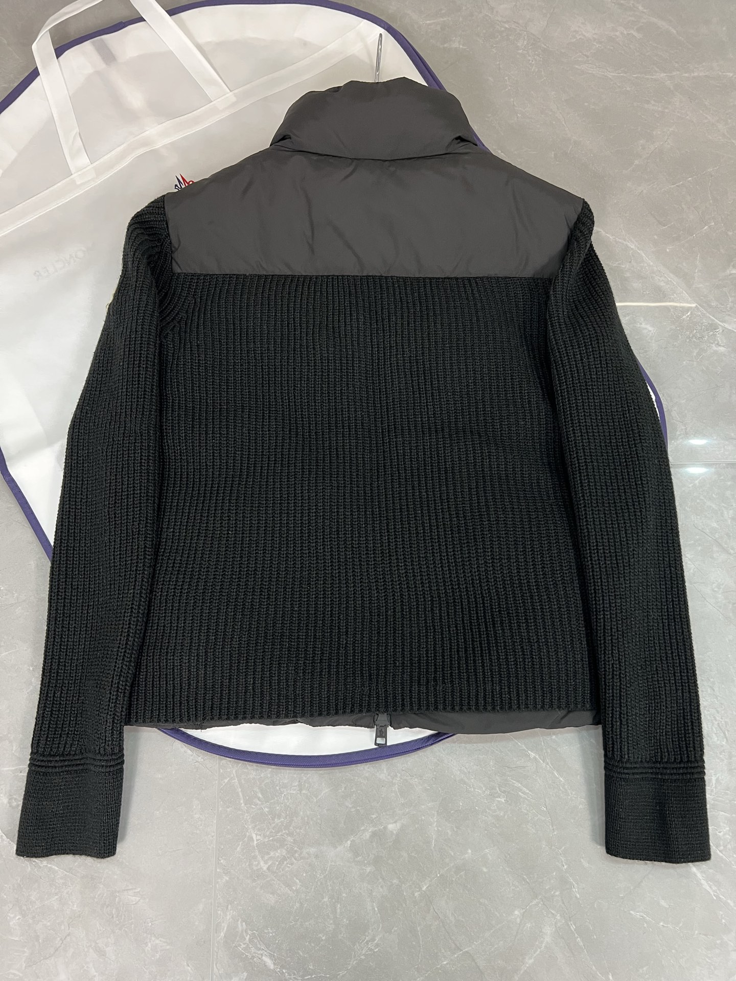 New Moncler men's knit down jacket with unique design and plaid craftsmanship. Available in black and beige, sizes M to XXXL. Lightweight and stylish for daily wear.-Big cat