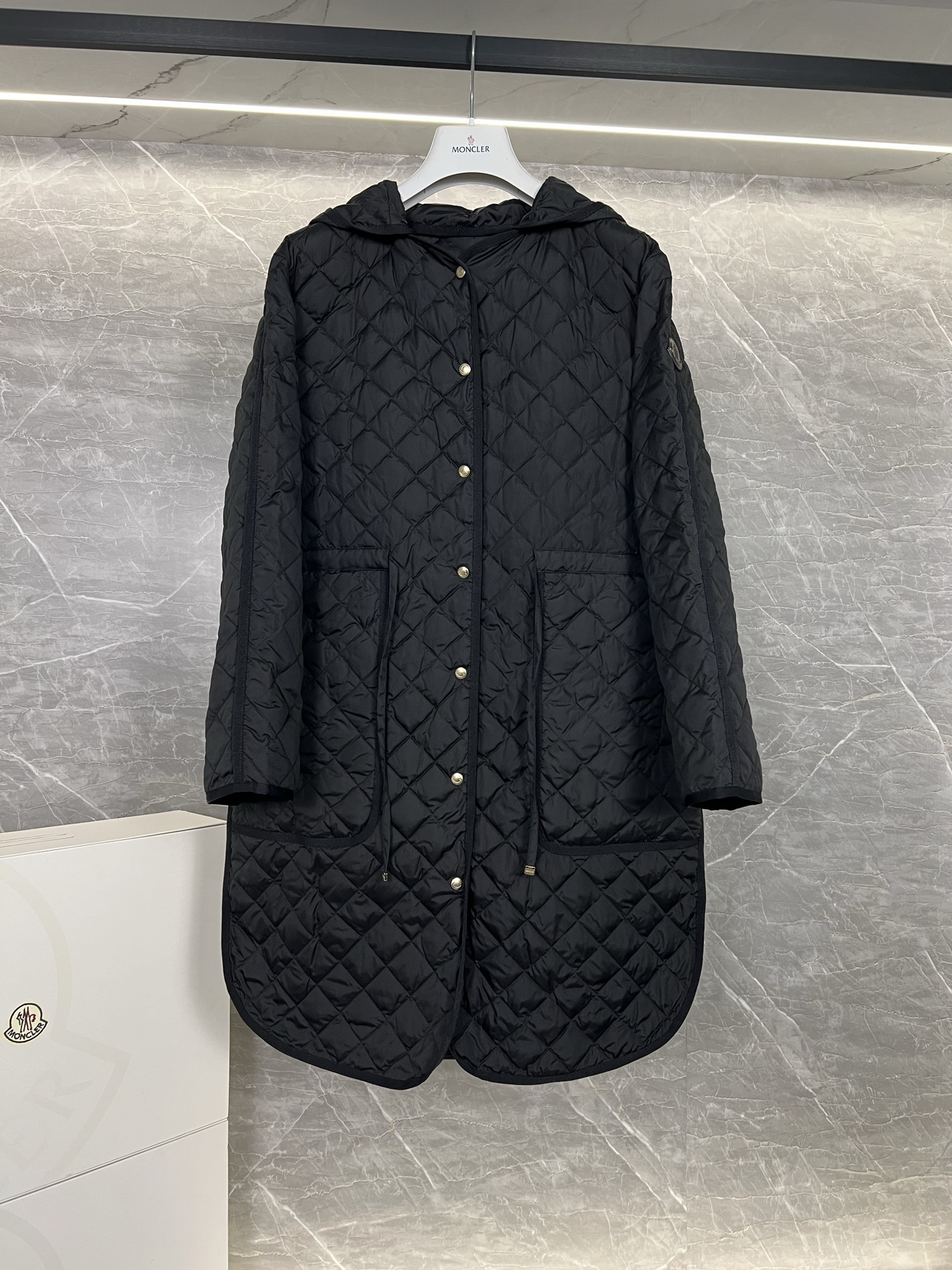 Moncler dunjakke B ….man* 25 Etelan — photo 8