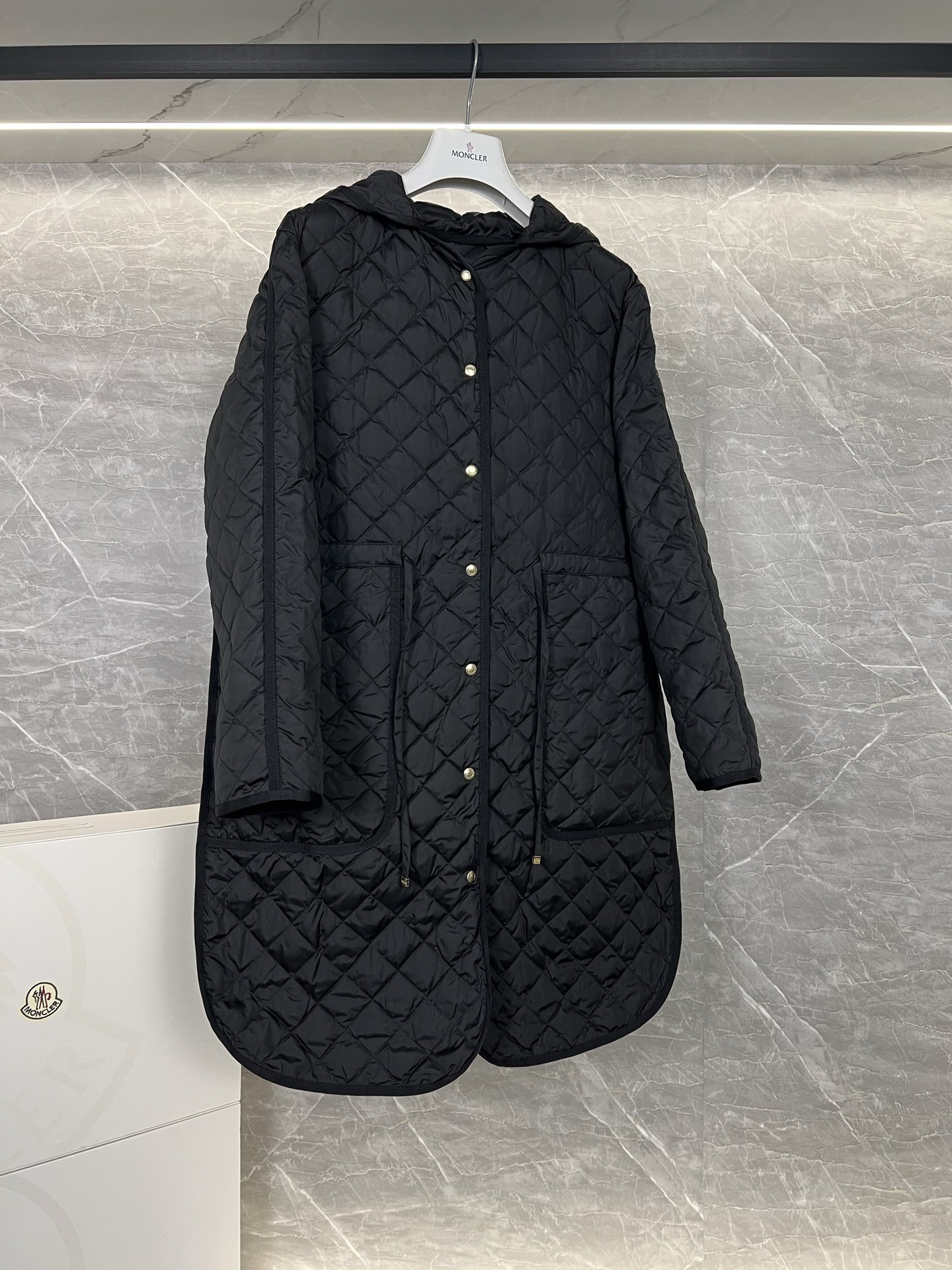 Moncler dunjakke B ….man* 25 Etelan — photo 4