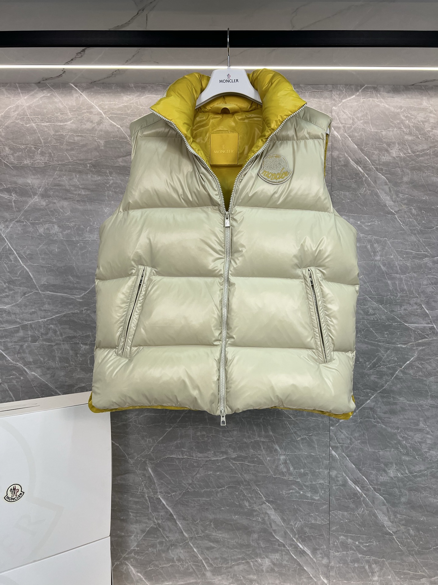 盟可睐 Moncler 高级成衣风衣外套及大衣服饰 #6A71B562 6