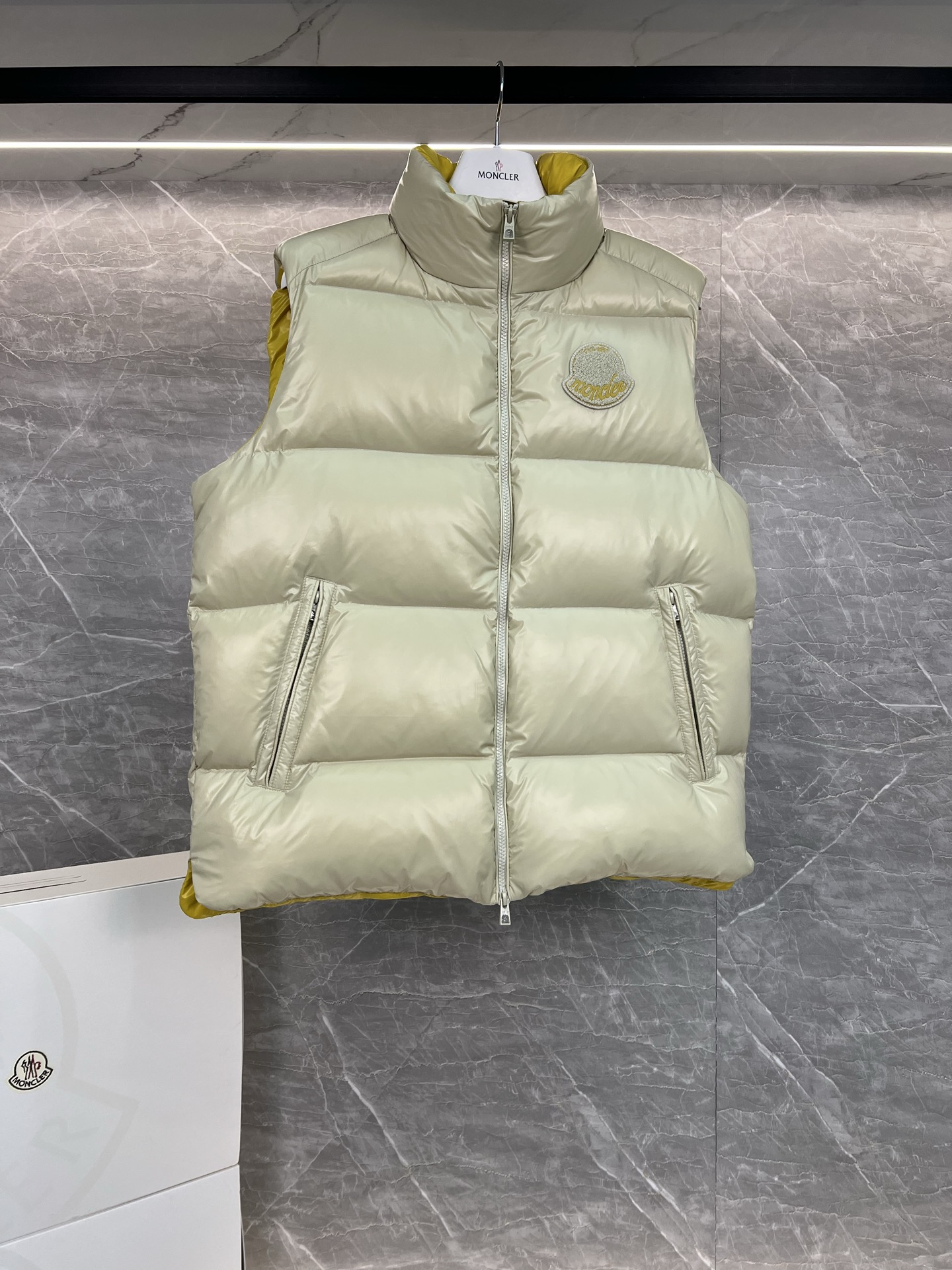 盟可睐 Moncler 高级成衣风衣外套及大衣服饰 #6A71B562 4