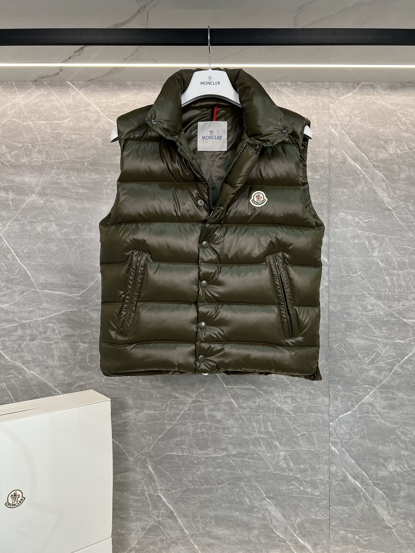 盟可睐 Moncler 高级成衣风衣外套及大衣服饰 #E9BB2EB8 8